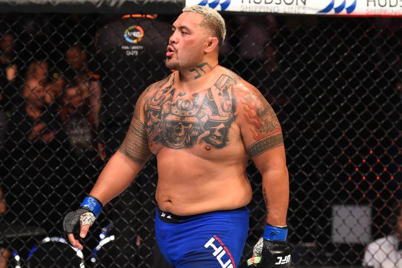 AUCKLAND, NEW ZEALAND - JUNE 11: Mark Hunt of New Zealand reacts after defeating Derrick Lewis by TKO in their heavyweight fight during the UFC Fight Night event at the Spark Arena on June 11, 2017 in Auckland, New Zealand. (Photo by Josh Hedges/Zuffa LL