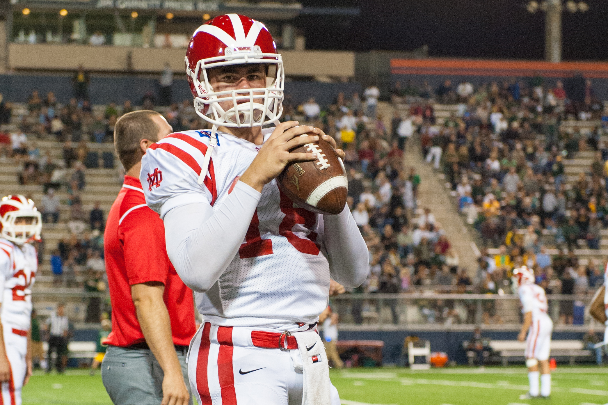 Mater Dei quarterback JT Daniels confirms plan to leave school and enroll  early at USC – Daily Breeze