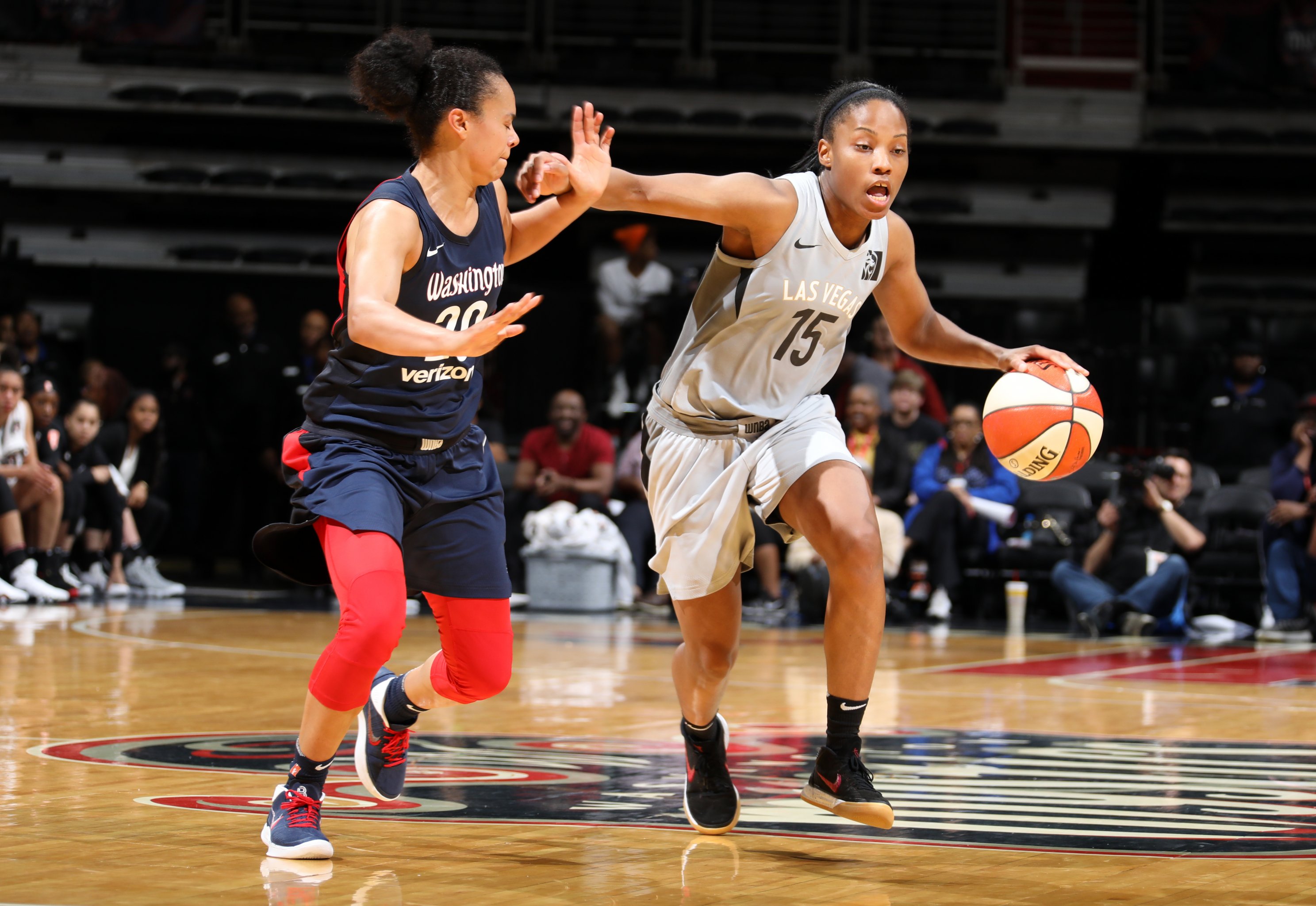 Will Vegas Bet On Women S Basketball Bleacher Report Latest