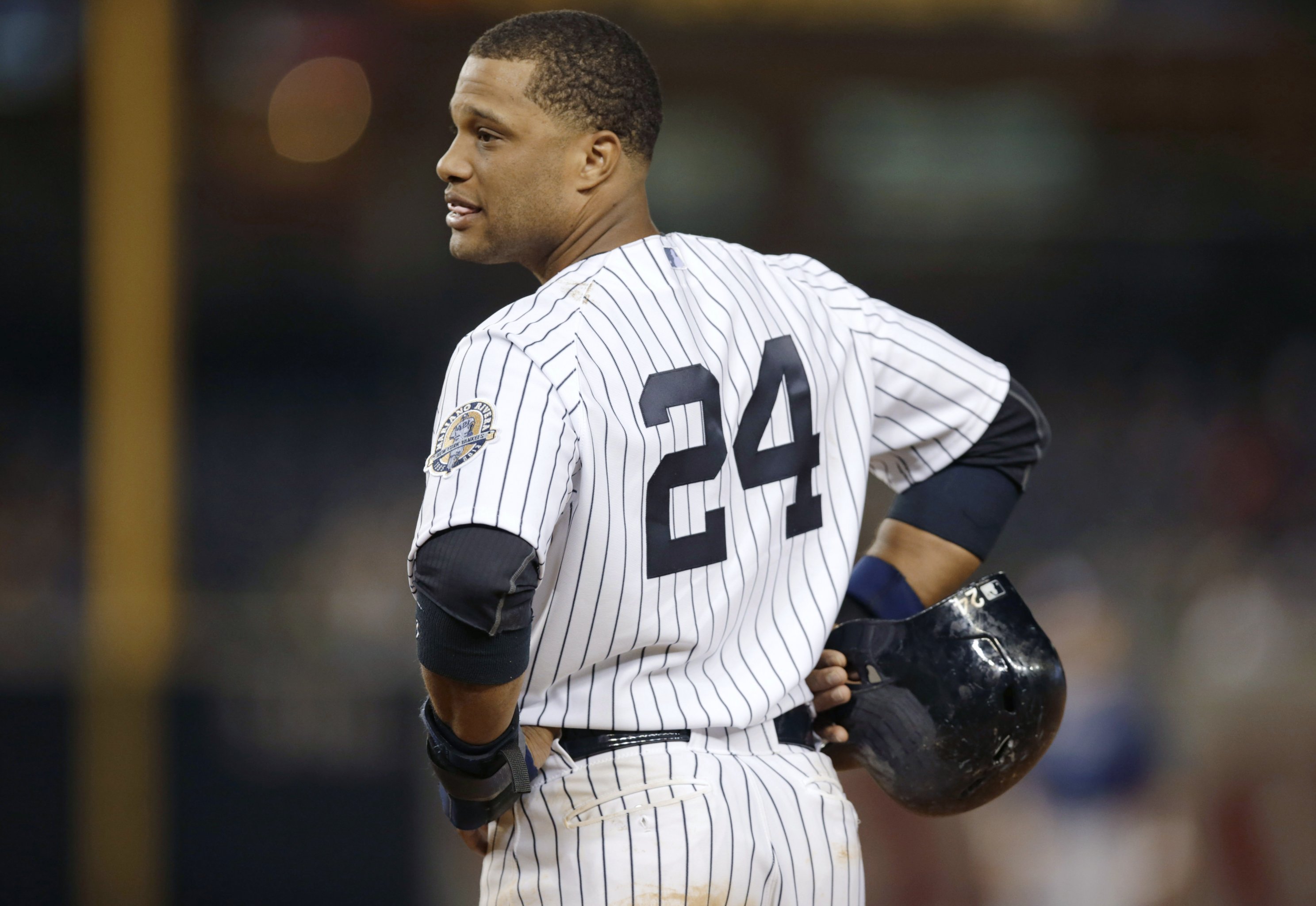 This Day in Yankees History: Robinson Canó signs with the Mariners