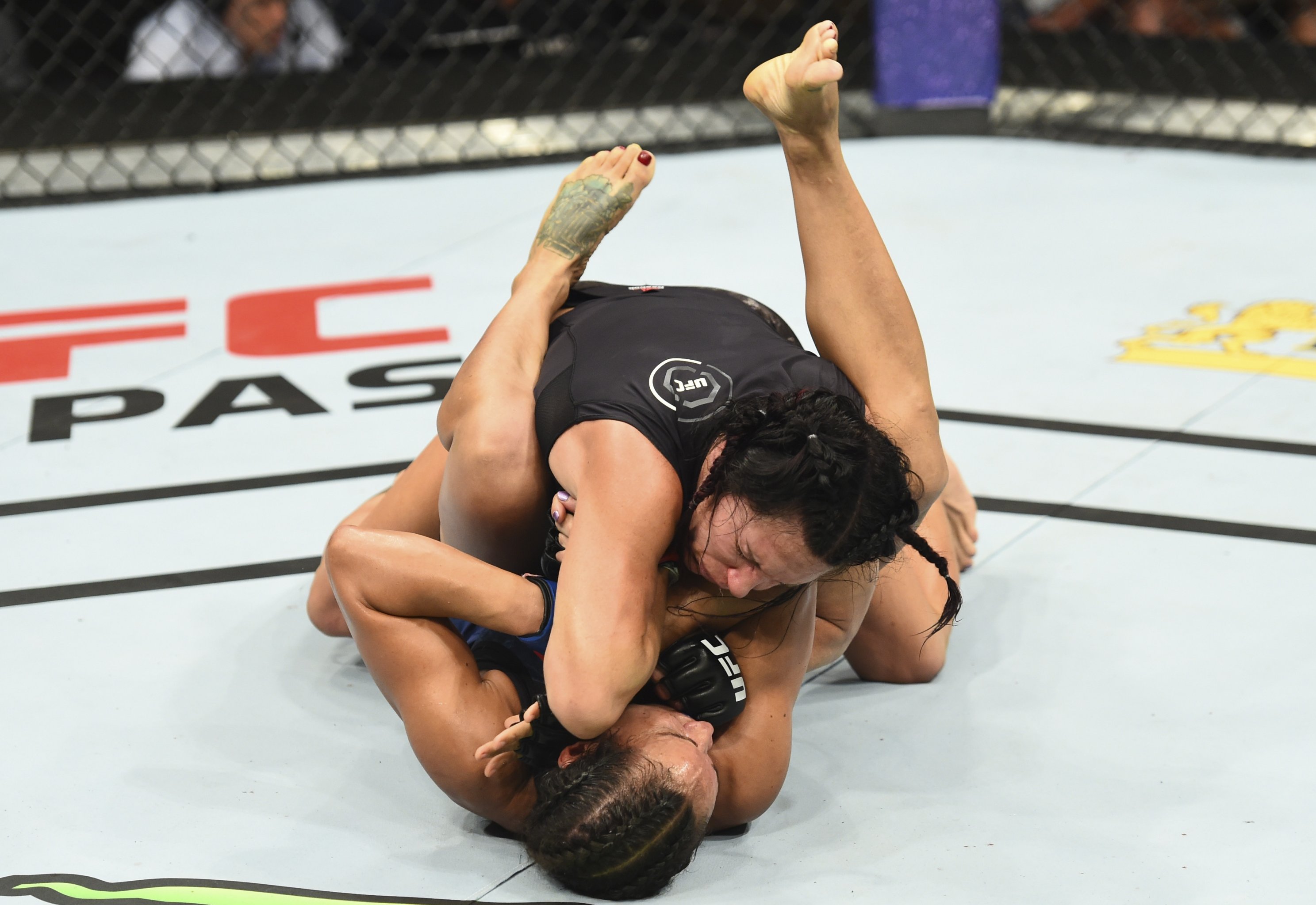 Ufc Fight Night 133 Results Junior Dos Santos Beats Blagoy Ivanov