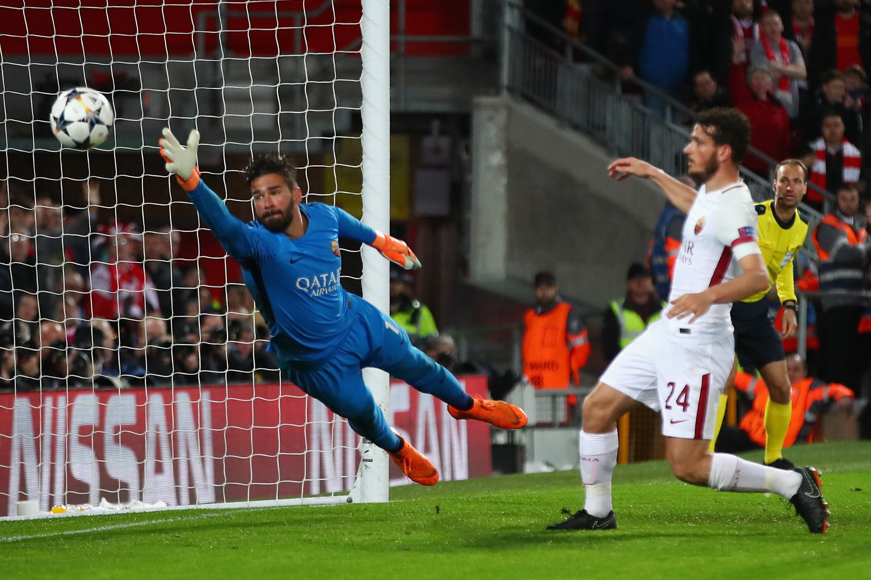 Liverpool Reportedly Agree Record 66m Fee With Roma For Alisson Becker Bleacher Report Latest News Videos And Highlights