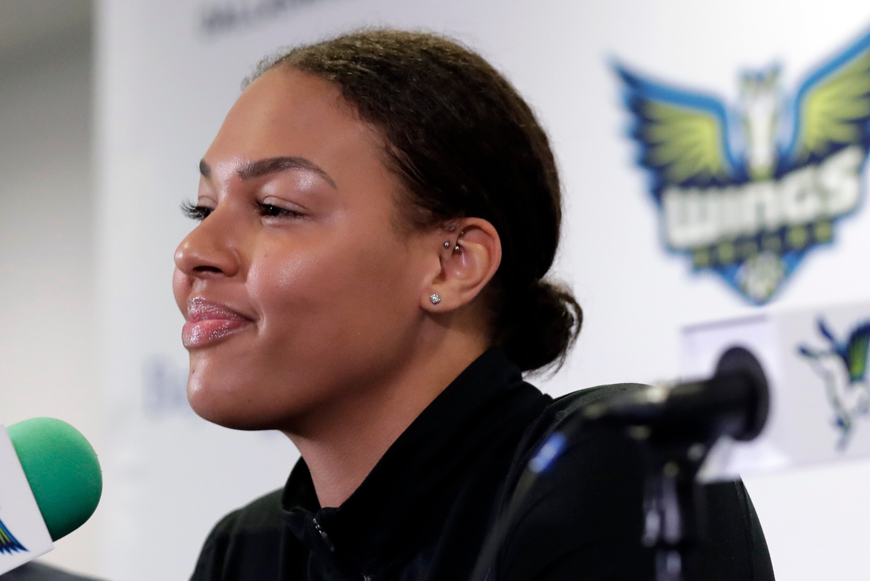 Unapologetically Liz Bleacher Report Latest News Videos And Highlights