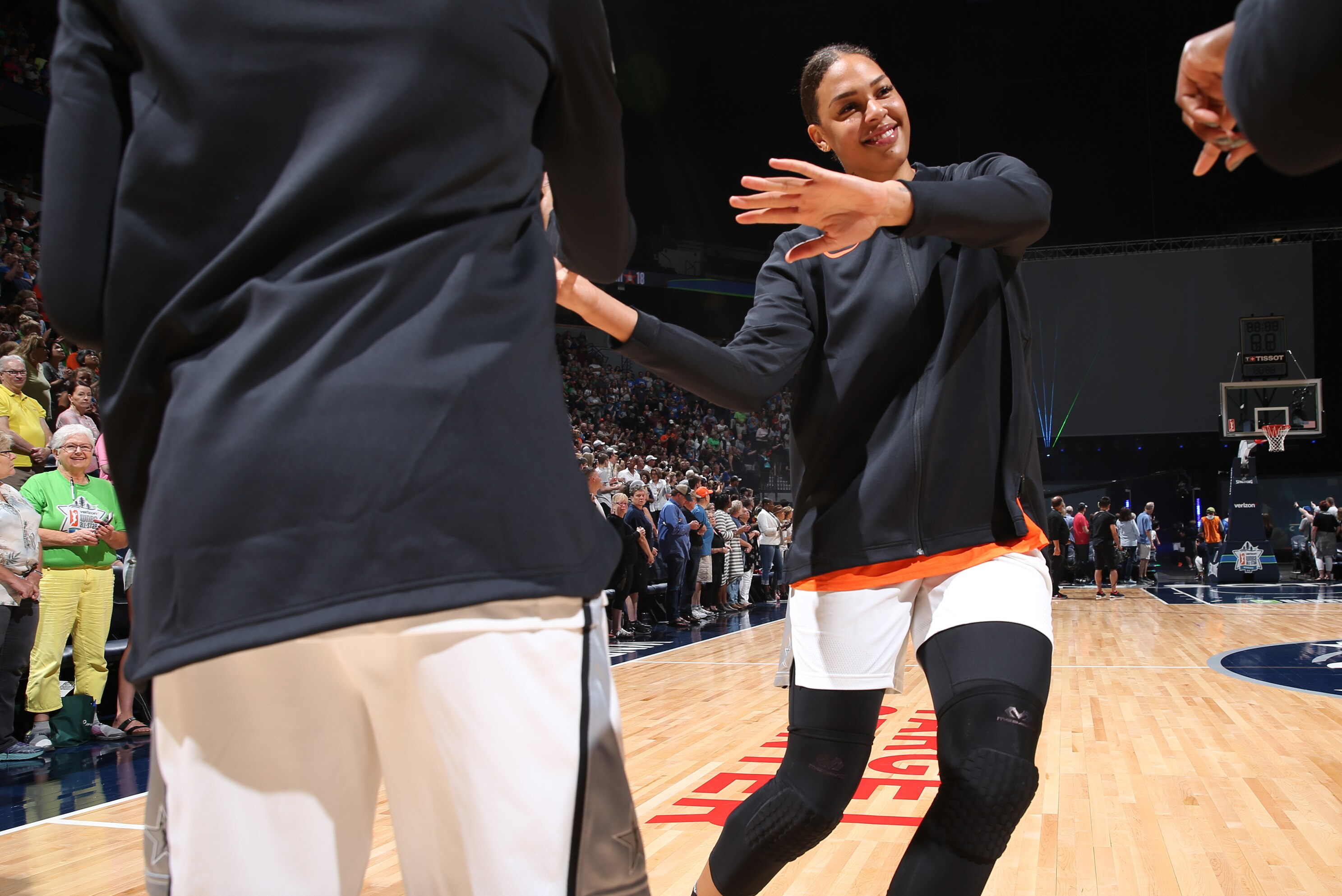 Liz Cambage Mother
