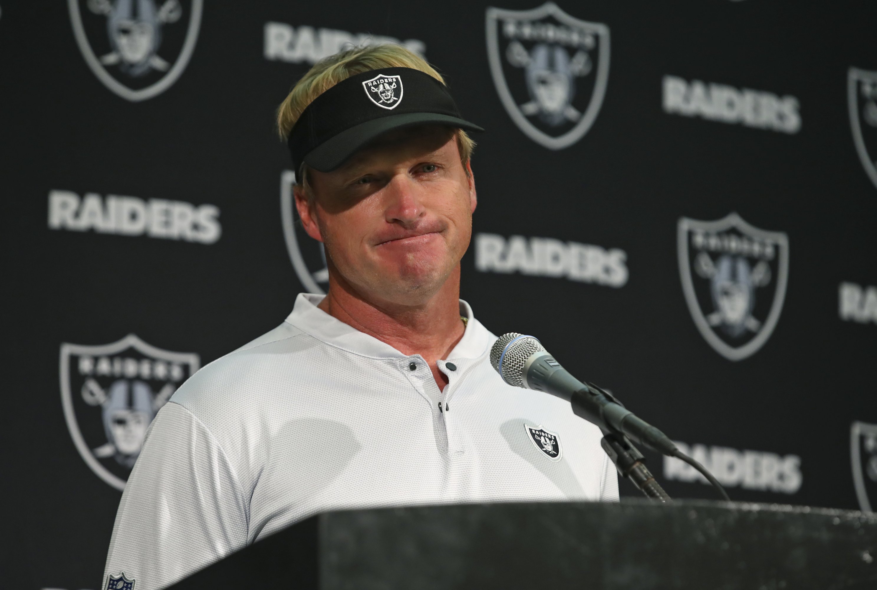 Rams crash Jon Gruden's return to Oakland in 33-13 victory over Raiders