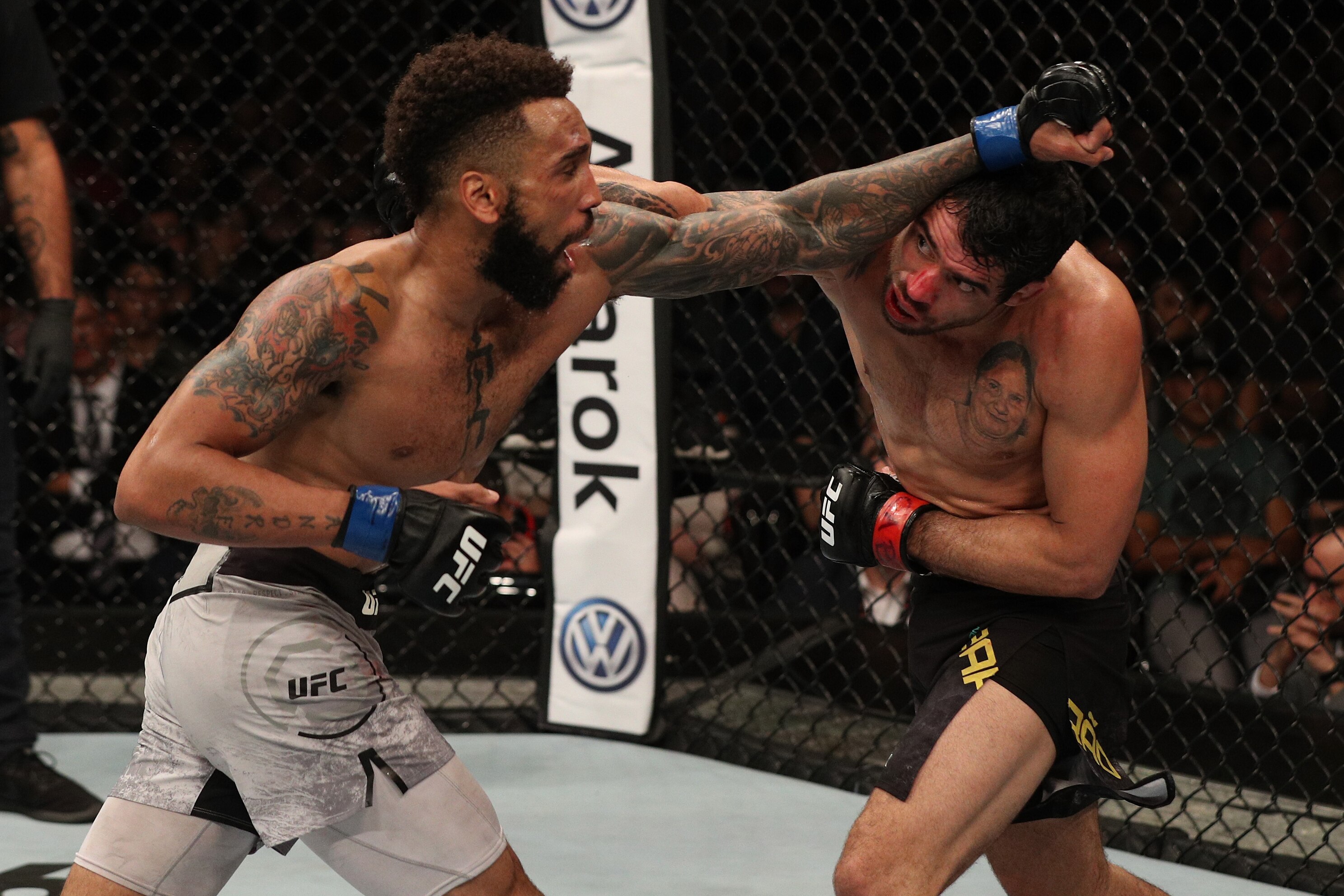 Ufc Fight Night 137 Results Thiago Santos Scores Tko Win Vs Eryk Anders Bleacher Report Latest News Videos And Highlights