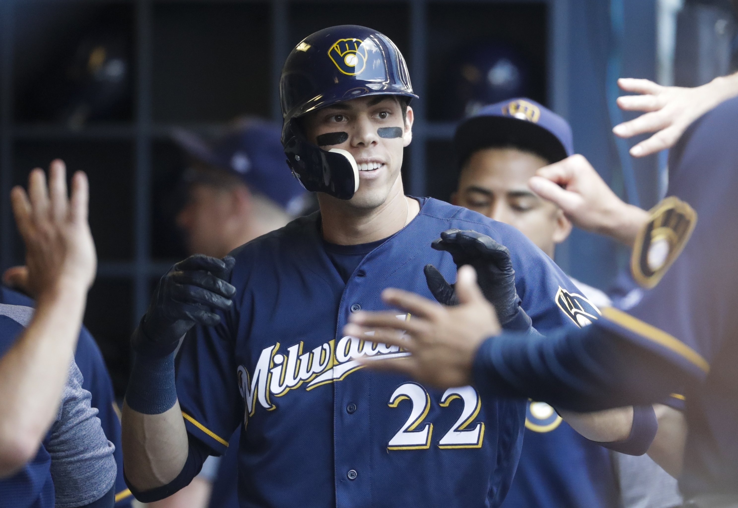 Baker Mayfield sports Christian Yelich jersey before Thursday game