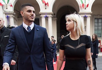 MILAN, ITALY - MAY 14:  Mauro Icardi and Wanda Nara attend the Gentleman Prize on May 14, 2018 in Milan, Italy.  (Photo by Pier Marco Tacca/Getty Images)