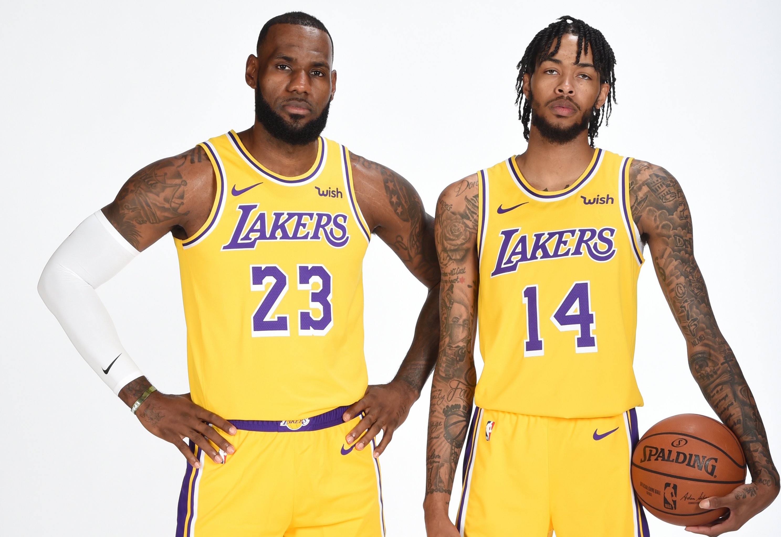 LeBron James, rest of Lakers wish Brandon Ingram 'a speedy recovery,' say  his issue 'put things in perspective' for team - Silver Screen and Roll
