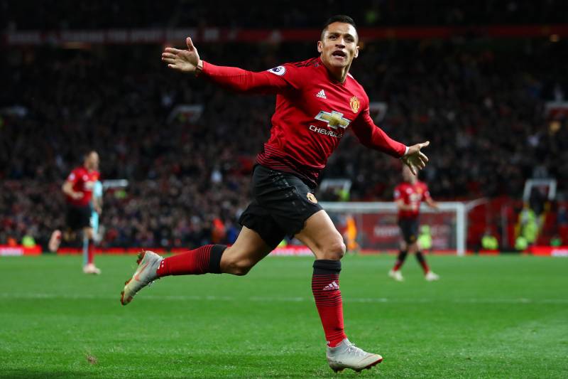 MANCHESTER, ENGLAND - OCTOBER 06:  Alexis Sanchez of Manchester United celebrates after scoring his team's third goal during the Premier League match between Manchester United and Newcastle United at Old Trafford on October 6, 2018 in Manchester, United K