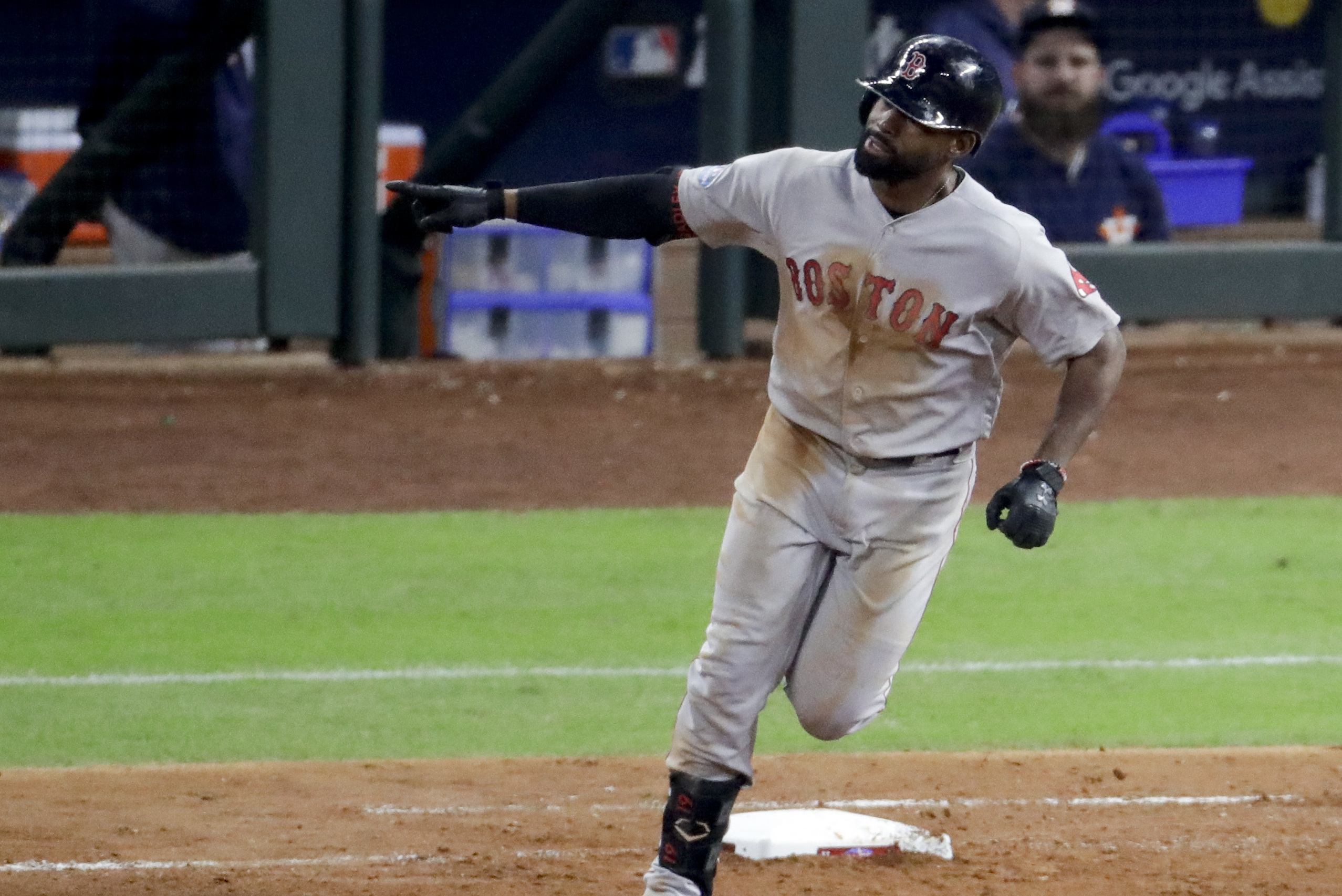 Dustin Pedroia wins fourth Gold Glove, Jackie Bradley loses out