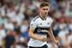 LONDON, ENGLAND - AUGUST 11: Tom Cairney of Fulham in action during the Premier League match between Fulham FC and Crystal Palace at Craven Cottage on August 11, 2018 in London, United Kingdom. (Photo by Christopher Lee/Getty Images)