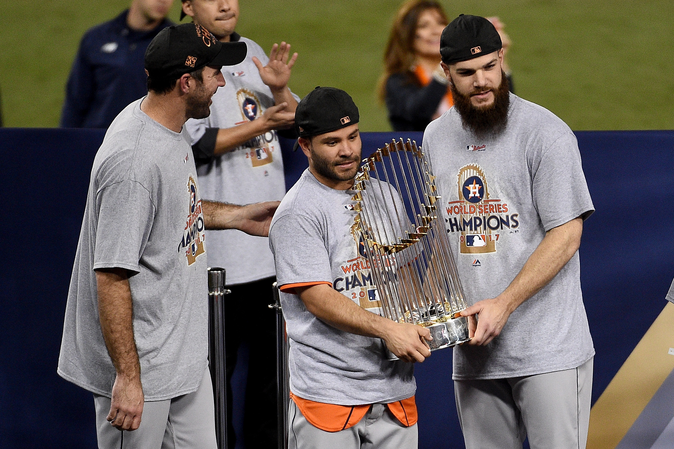 Cy Young Award winner Dallas Keuchel stays grounded despite fame