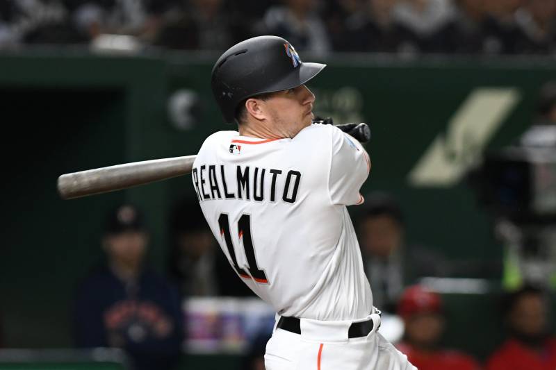 MLB Trade Rumors: Latest on J.T. Realmuto, Scooter Gennett, More