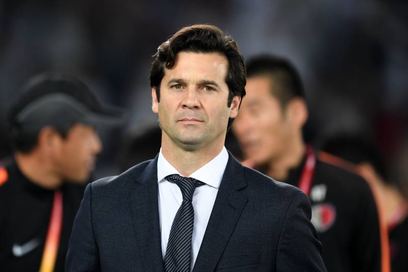 ABU DHABI, UNITED ARAB EMIRATES - DECEMBER 19:  Real Madrid head coach Santiago Solari looks on prior to the match between Kashima Antlers and Real Madrid on December 19, 2018 in Abu Dhabi, United Arab Emirates. (Photo by Etsuo Hara/Getty Images)