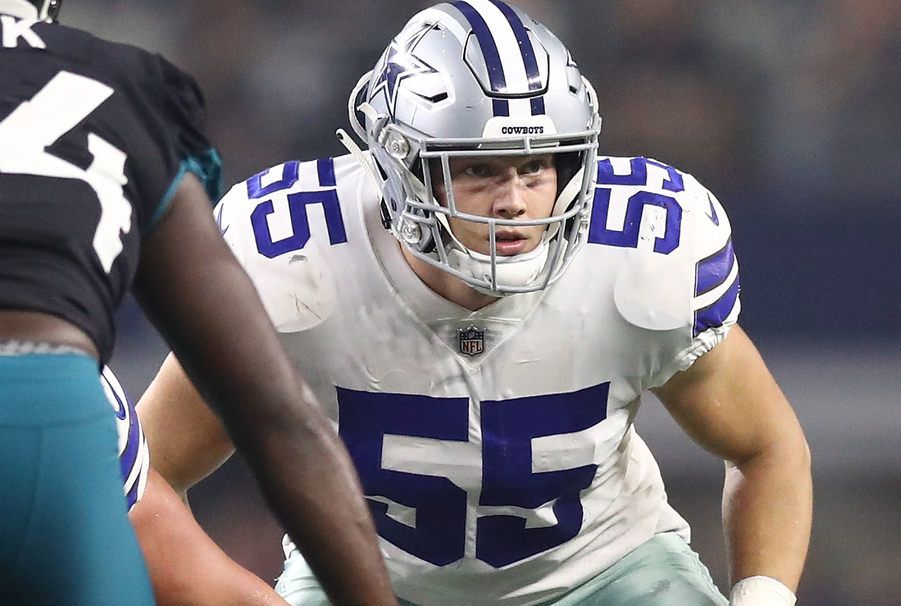 Bleacher Report questions if Cowboys were best team for Vander Esch