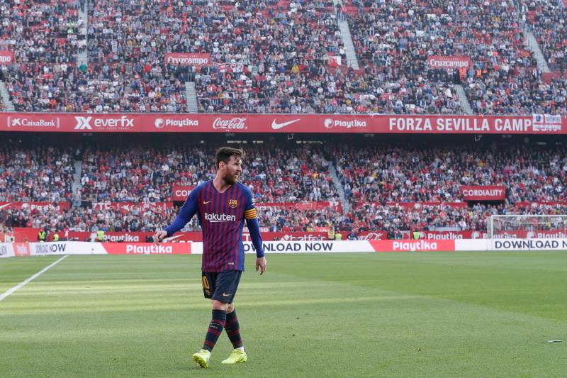 SEVILLA, SPAIN - FEBRUARY 23: Lionel Messi of FC Barcelona  during the La Liga Santander  match between Sevilla v FC Barcelona at the Estadio Ramon Sanchez Pizjuan on February 23, 2019 in Sevilla Spain (Photo by Eric Verhoeven/Soccrates/Getty Images)