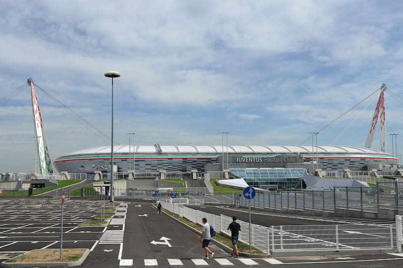 TURIN, ITALY - SEPTEMBER 08: A general view of the new stadium of the FC Juventus ahead of the ceremony of inauguration and the pre season friendly match between FC Juventus and Notts County on September 8, 2011 in Turin, Italy. (Photo by Valerio Pennic