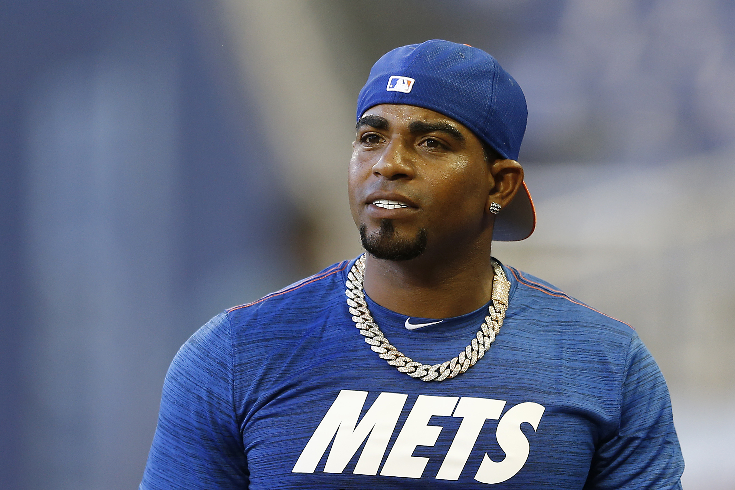 Mets pitcher's gym accident puts end to disastrous tenure 