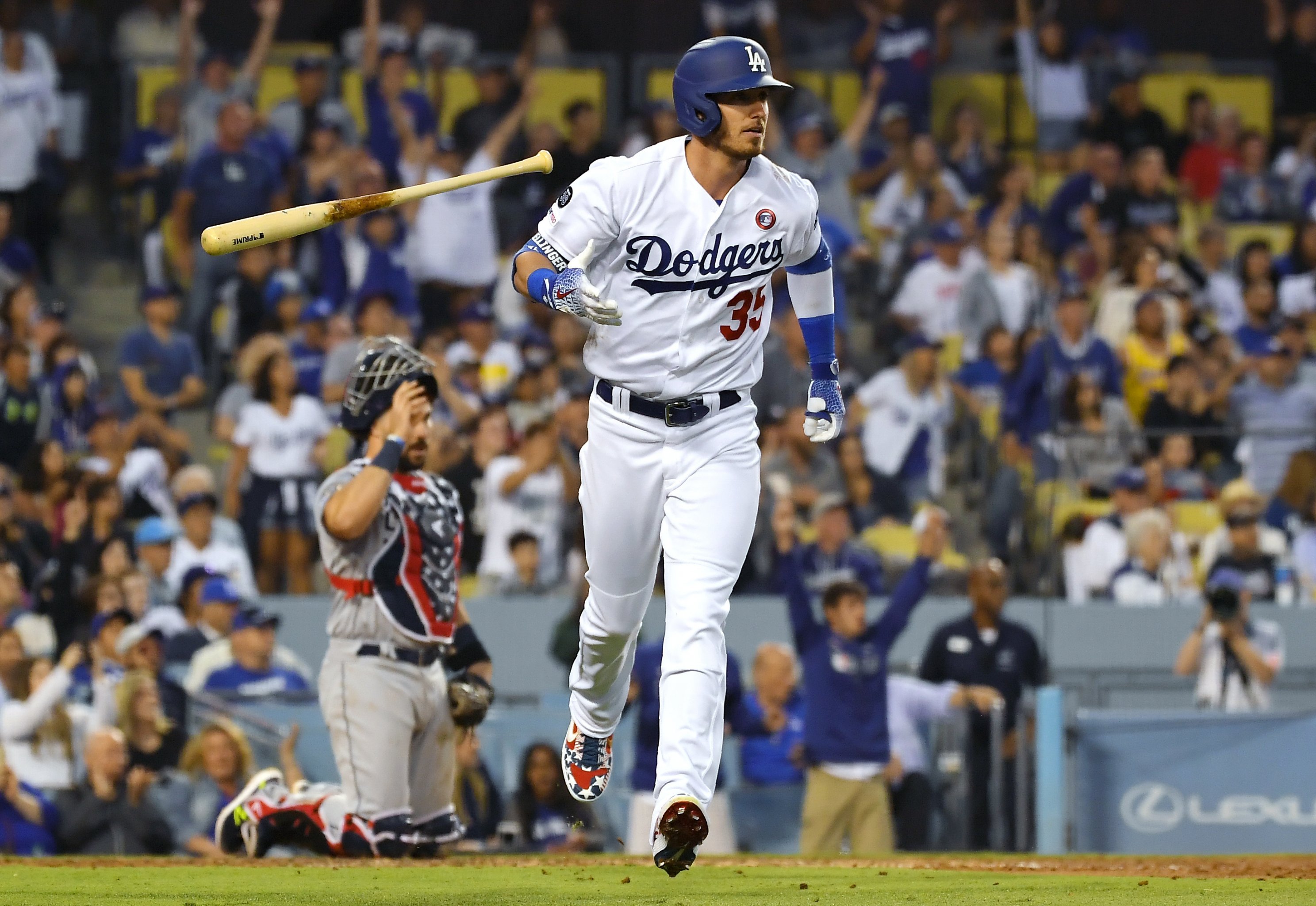 Hang Time: Christian Yelich and Cody Bellinger walk into a bar - ESPN