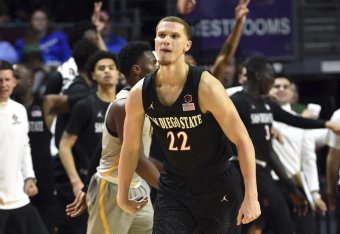 5 Undefeated Teams Remain In Men S College Basketball Who Falters