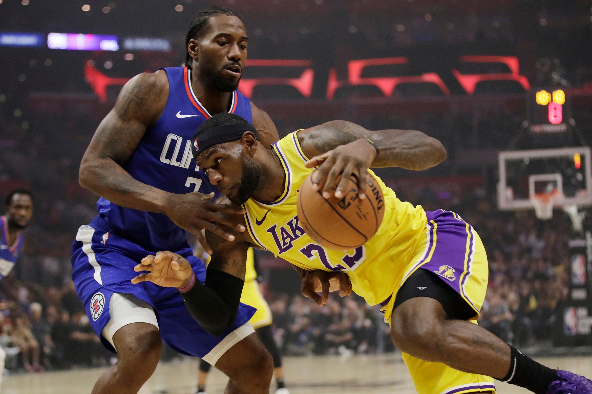lebron sees kawhi