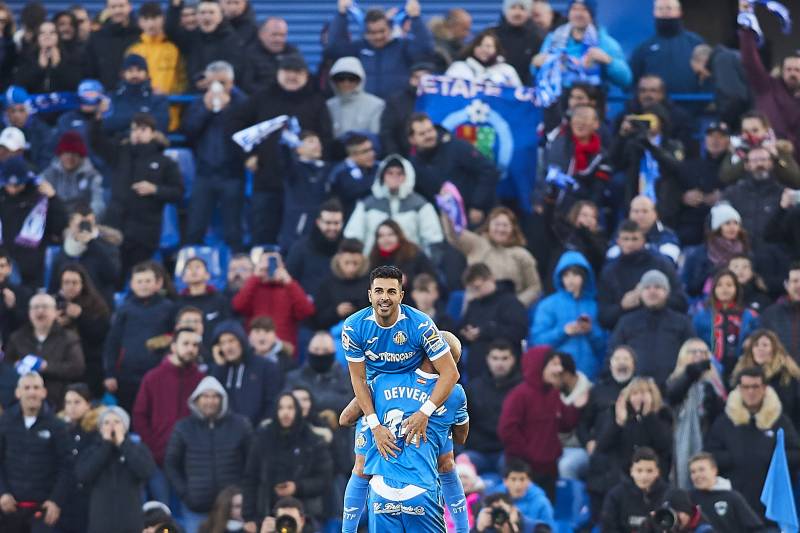 GETAFE, SPAIN - JANUARY 26: Angel Luis Rodriguez of Getafe CF celebrates scoring his team's opening goal with team mates during the Liga match between Getafe CF and Real Betis Balompie at Coliseum Alfonso Perez on January 26, 2020 in Getafe, Spain. (Photo