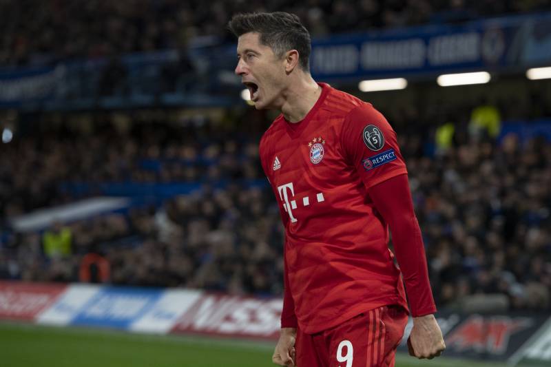 LONDON, ENGLAND - FEBRUARY 25: Robert Lewandowski of FC Bayern Munchen celebrates the first goal during the UEFA Champions League round of 16 first leg match between Chelsea FC and FC Bayern Muenchen at Stamford Bridge on February 25, 2020 in London, Unit