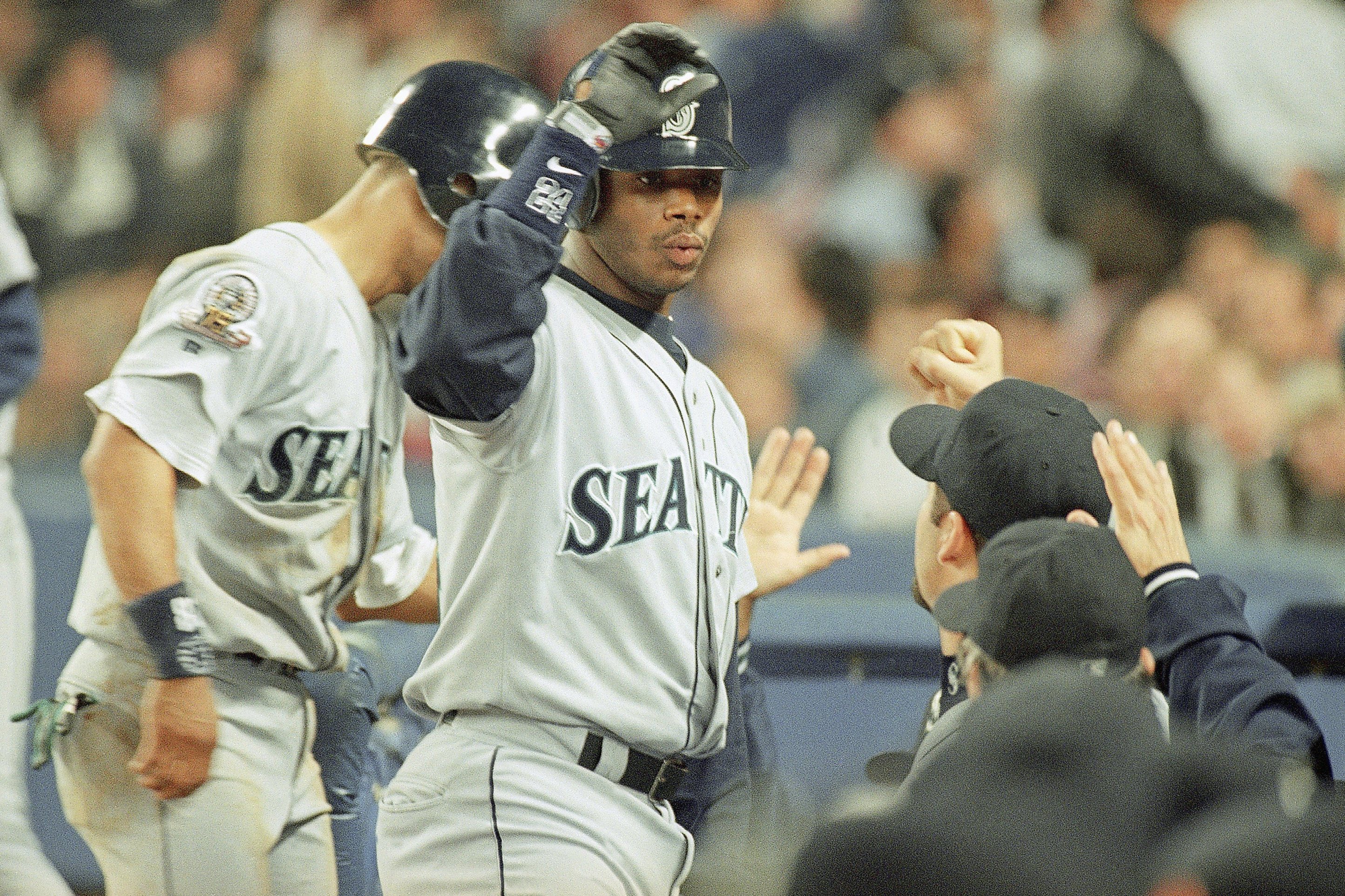 Best Yankees Playoff Games of Past 25 Years: Soriano walks off Seattle -  Pinstripe Alley