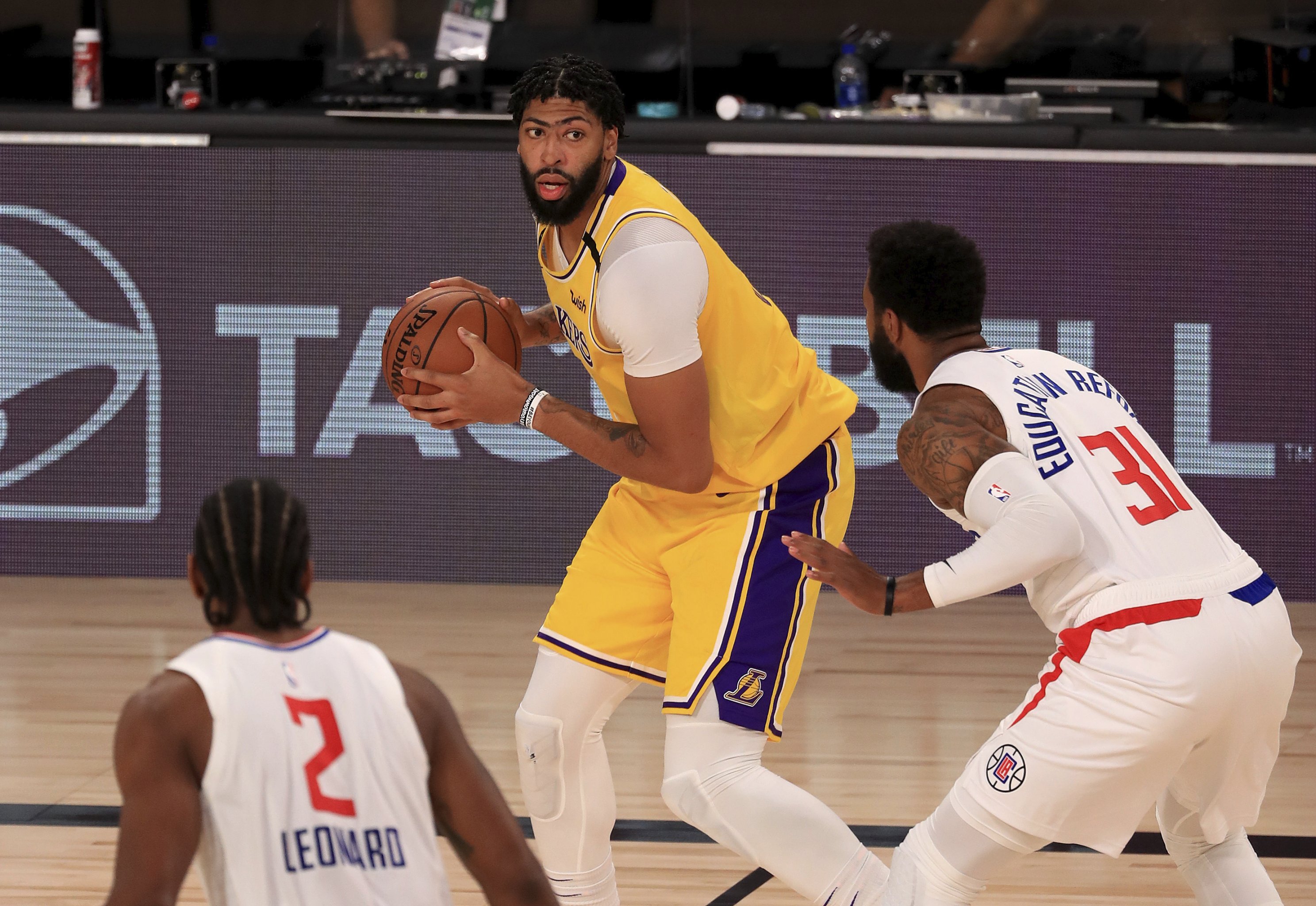 Lebron Ad And Lakers Clearly Aren T Coasting In Nba Bubble Bleacher Report Latest News Videos And Highlights