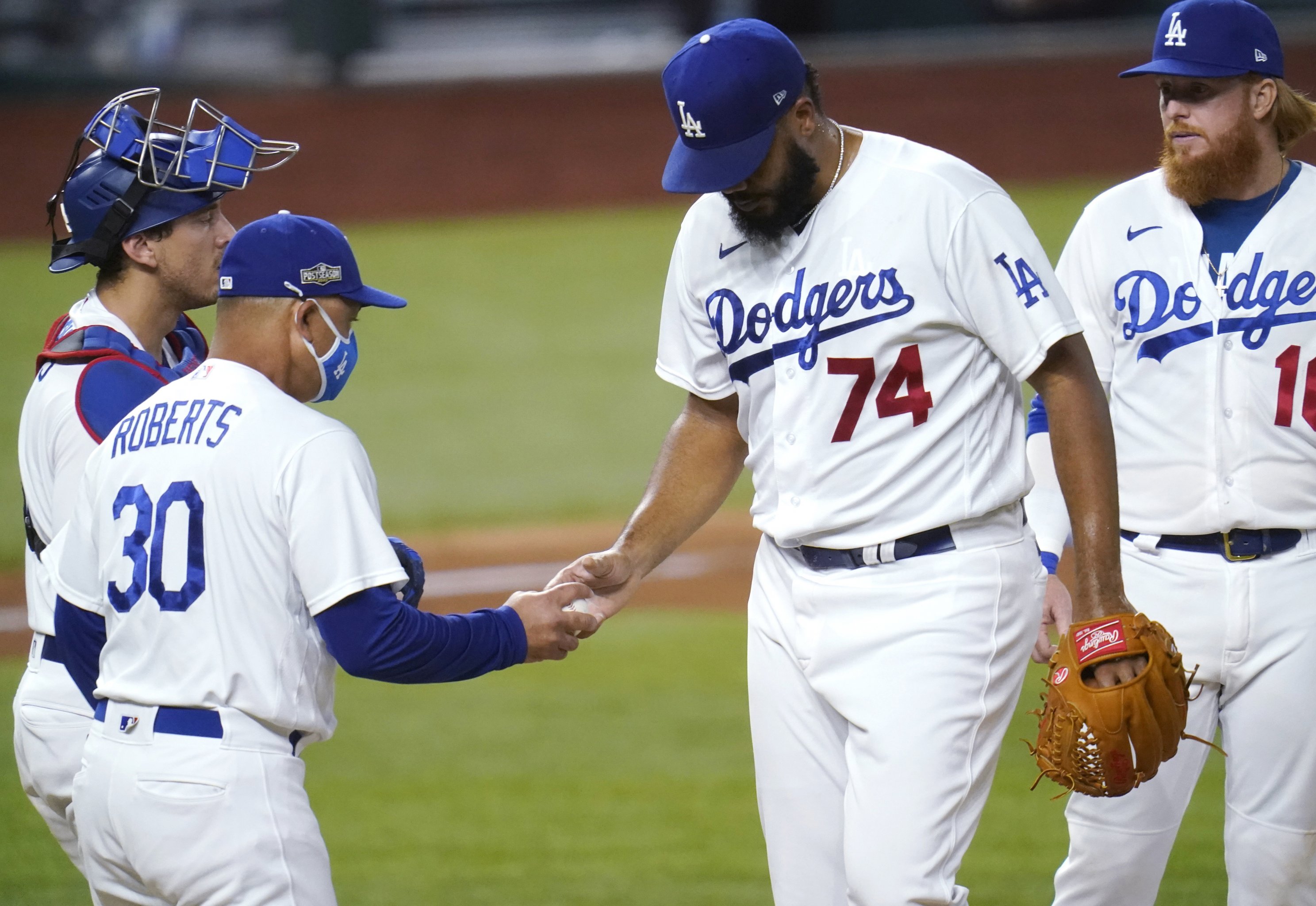 Kenley Jansen: Dodgers closer to put off surgery for World Series shot