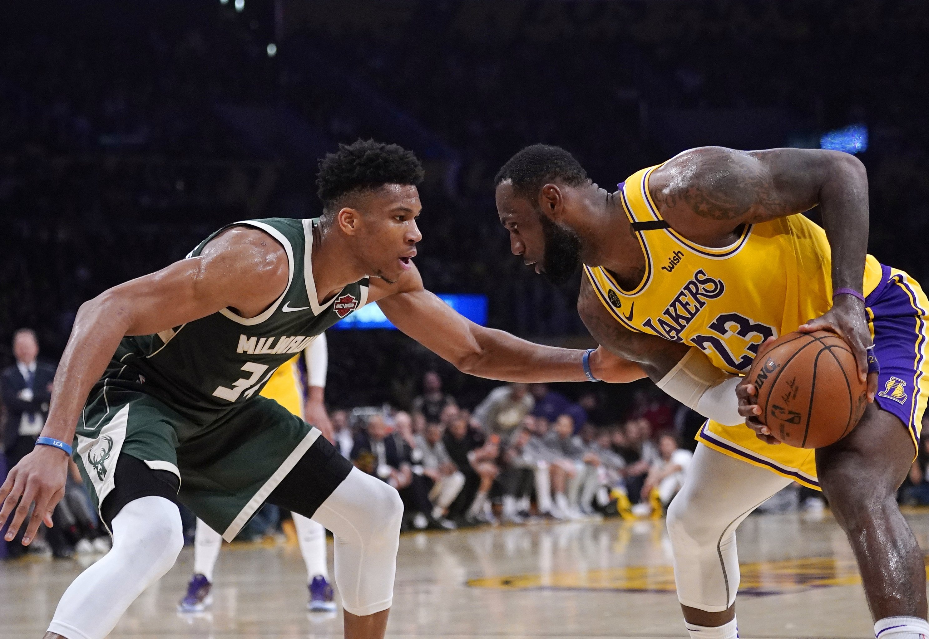 Lakers claim Giannis Antetokounmpo's brother Kostas off waivers