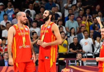BEIJING, CHINA - SEPTEMBER 15: Quino Colom #1, and Ricky Rubio #9 of Spain smile after receiving his medal after winning the 2019 FIBA World Cup Final against Argentina at the Cadillac Arena on September 15, 2019 in Beijing, China. NOTE TO USER: User expr BEIJING, CHINA - SEPTEMBER 15: Quino Colom #1, and Ricky Rubio #9 of Spain smile after receiving his medal after winning the 2019 FIBA World Cup Final against Argentina at the Cadillac Arena on September 15, 2019 in Beijing, China. NOTE TO USER: User expr