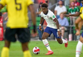 AUSTIN, TX - OCTOBER 07: United States midfielder Yunus Musah (6) dribbles the ball during a CONCACAF World Cup qualifying match between the United States and Jamaica on October 07, 2021 at Q2 Stadium in Austin, TX. (Photo by Robin Alam/Icon Sportswire vi