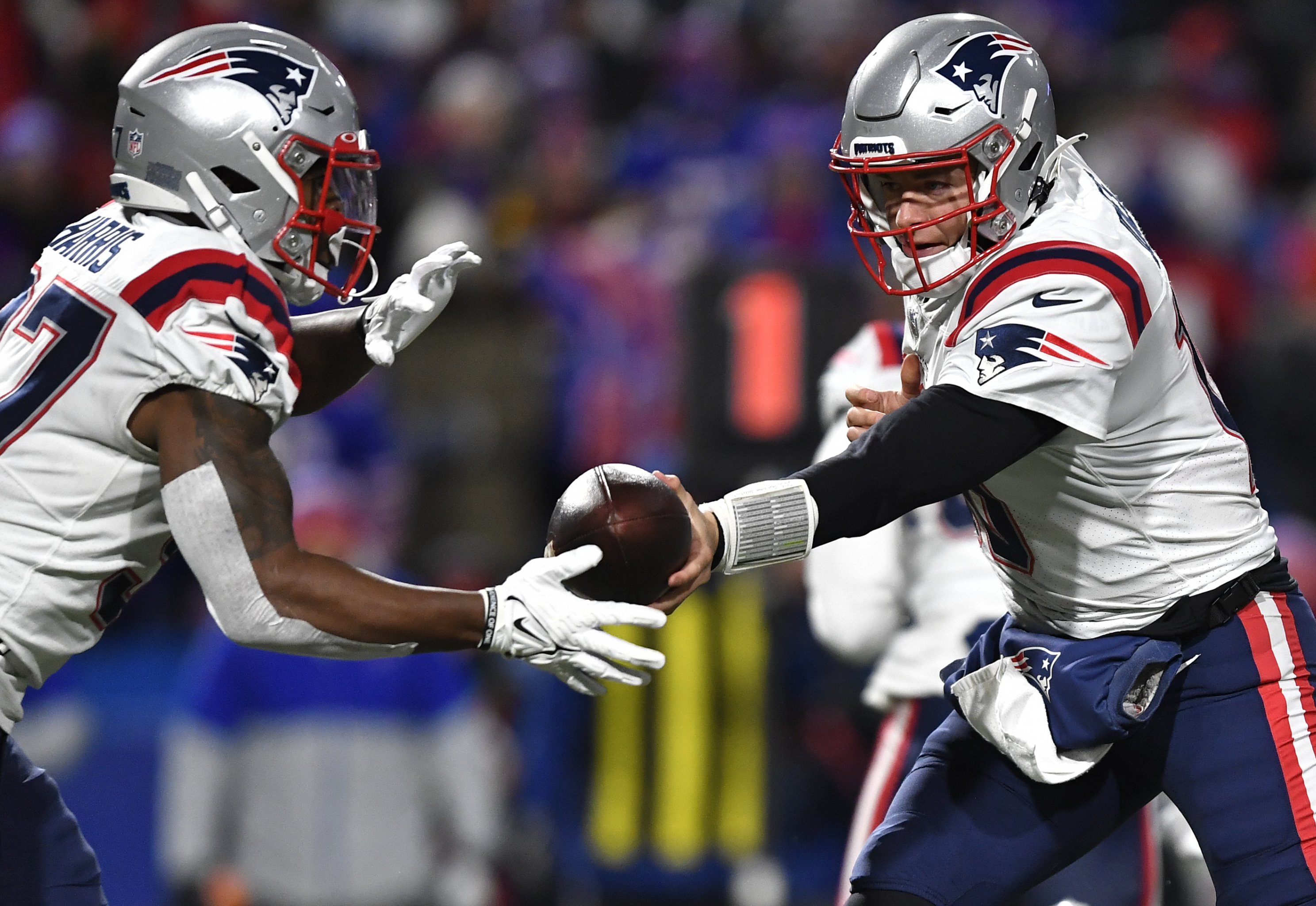 Monday Night Football: Patriots edge Bills in 'crazy game' to win seventh  straight