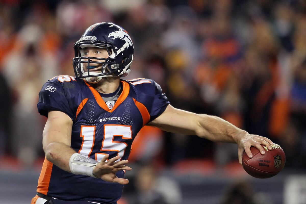 Tim Tebow: Twitter Erupts over SportsCenter's "Tebow Hour" Extravaganza