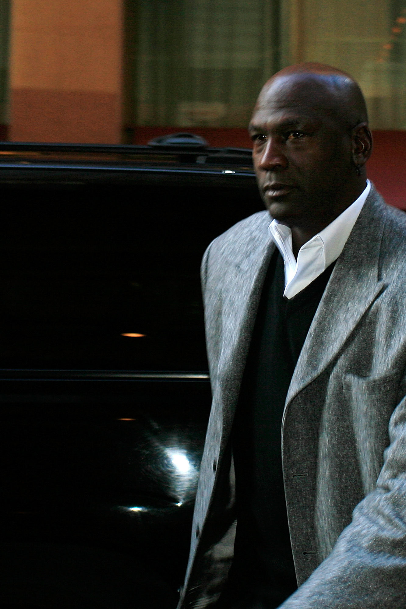 Michael Jordans Former Coach Arrested After Dead Body Was Found At Home