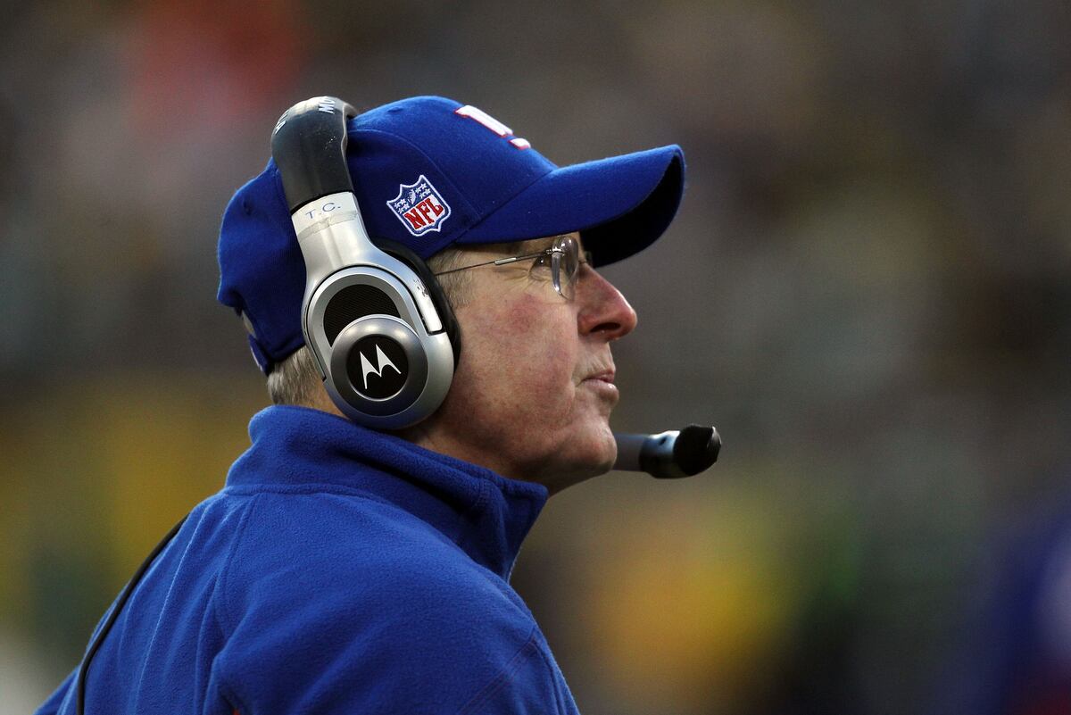 Giants vs. Packers Tom Coughlin's Job Secure with Divisional Round