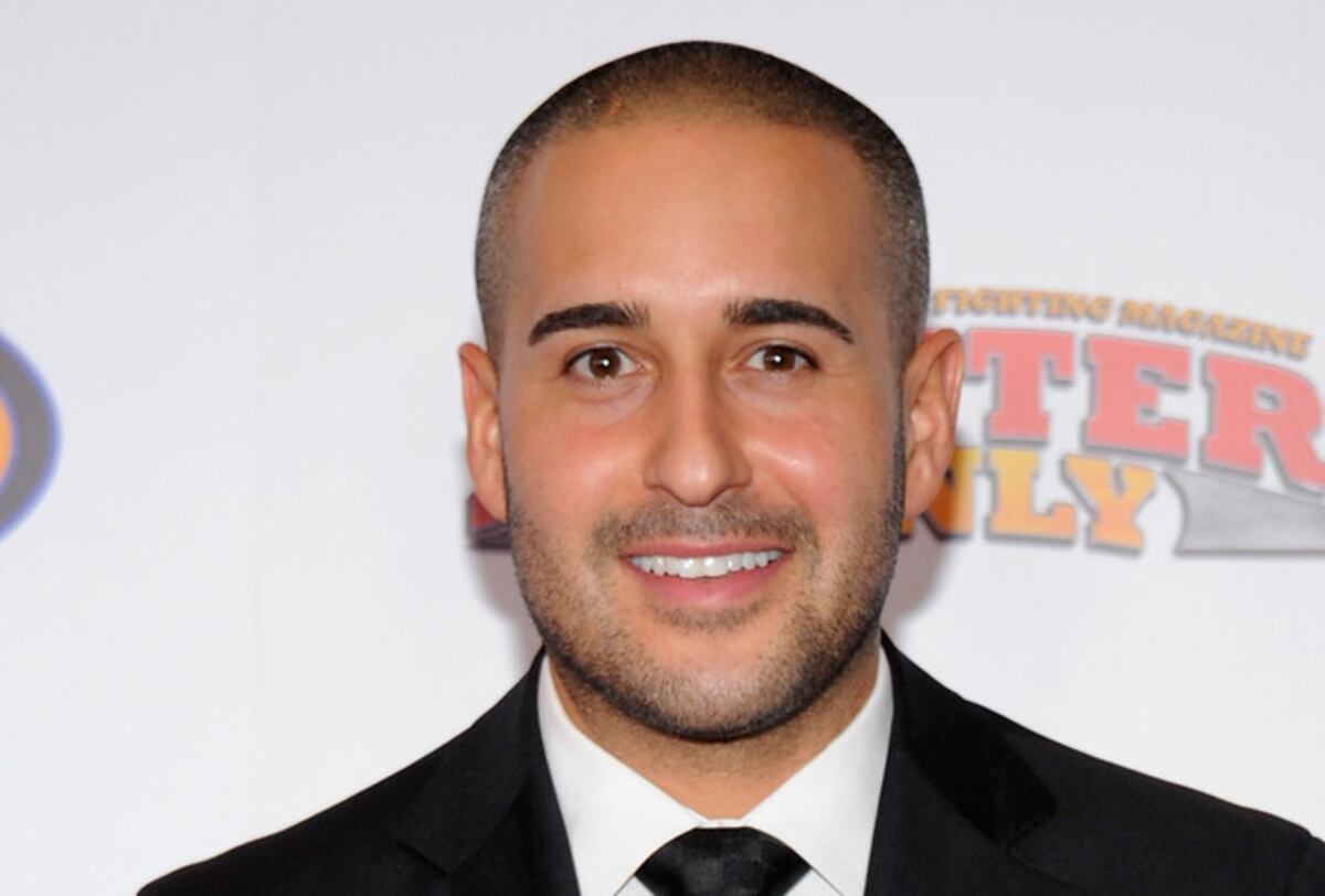 5 Questions with New UFC Announcer Jon Anik | Bleacher ...
