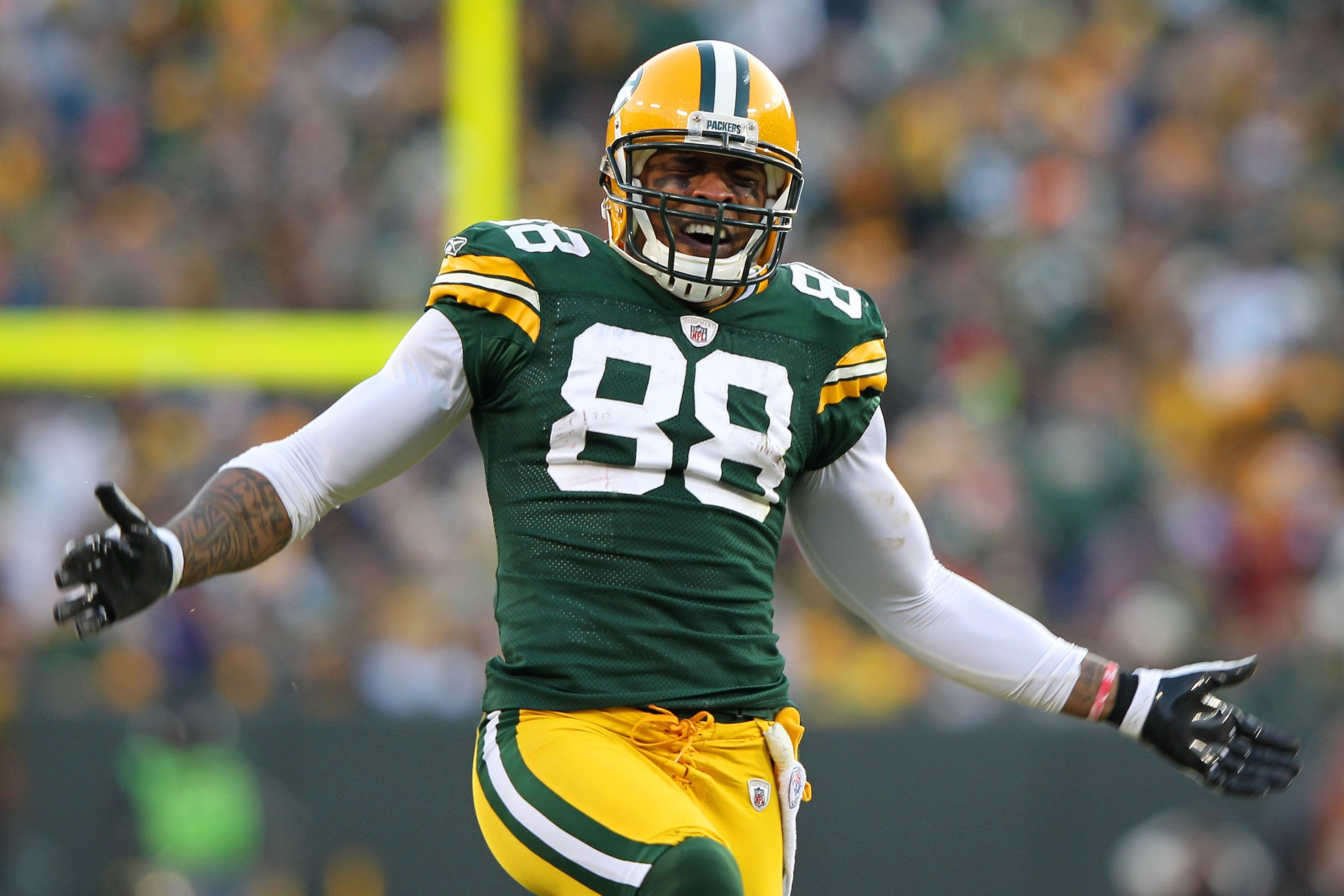 Former Packers TE Jermichael Finley makes retirement official