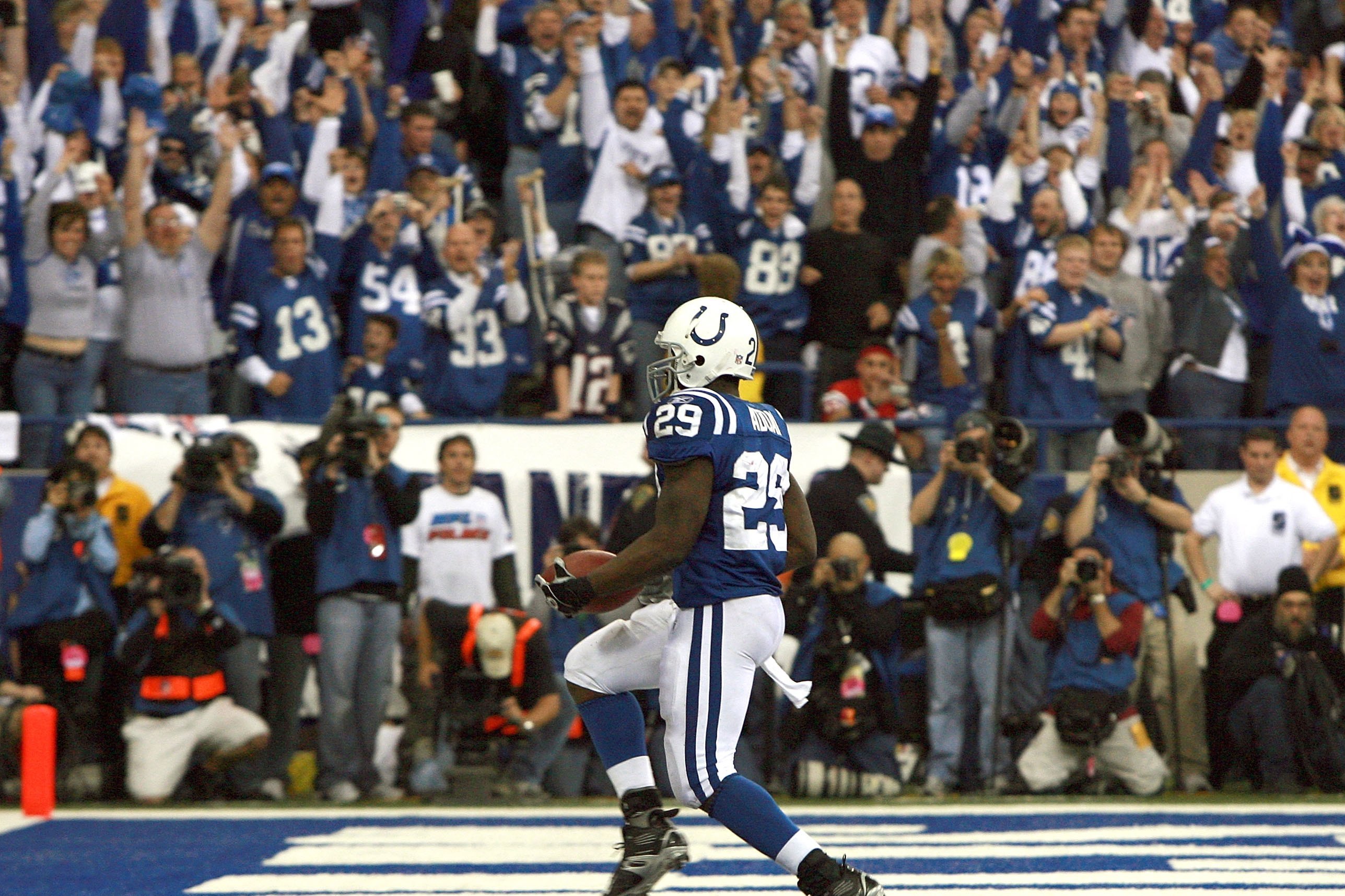 Looking back: Hurt of '07 AFC Championship immense for L.T.