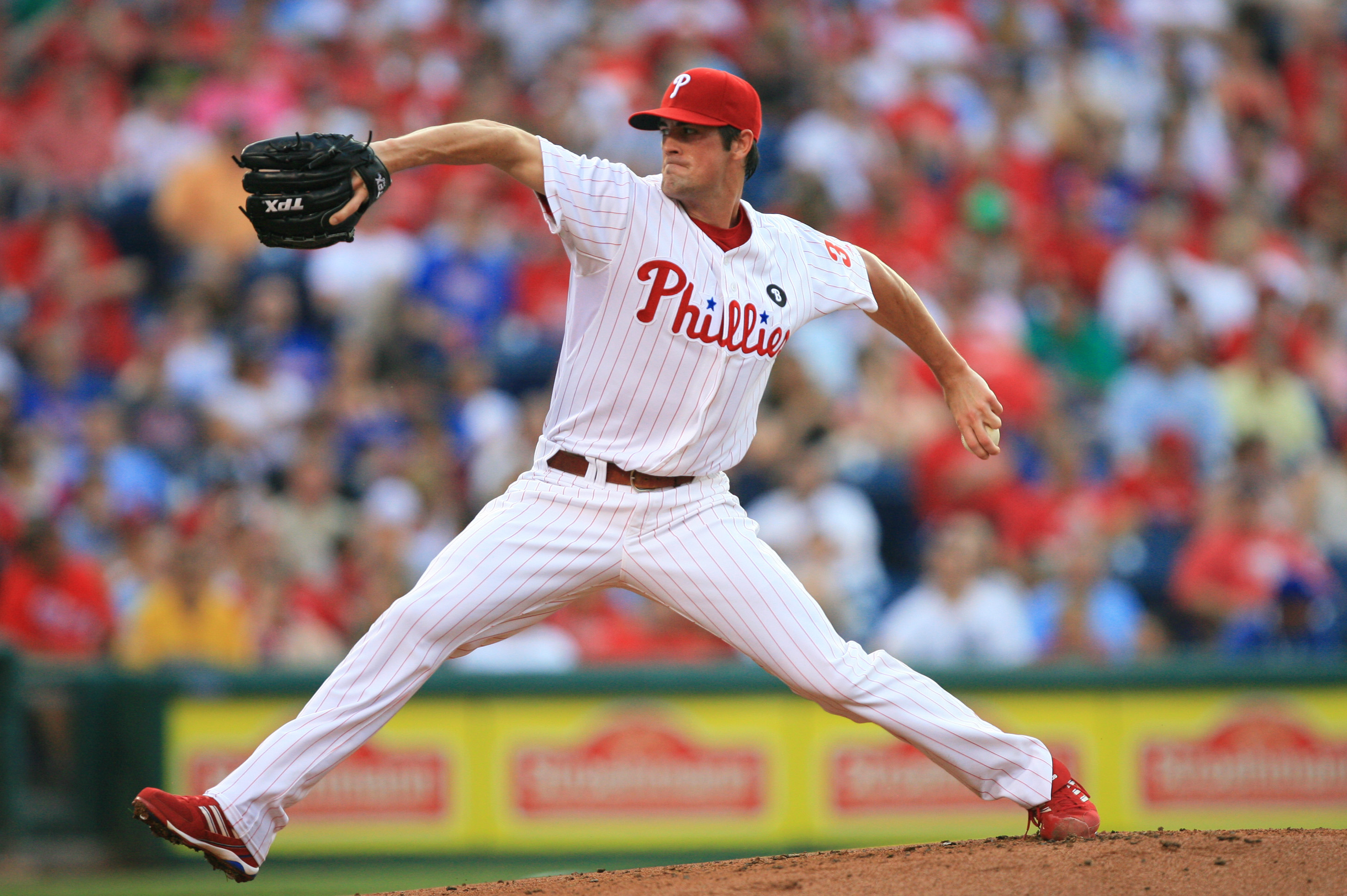 Phillies' Hamels used to look up to Pettitte as a kid