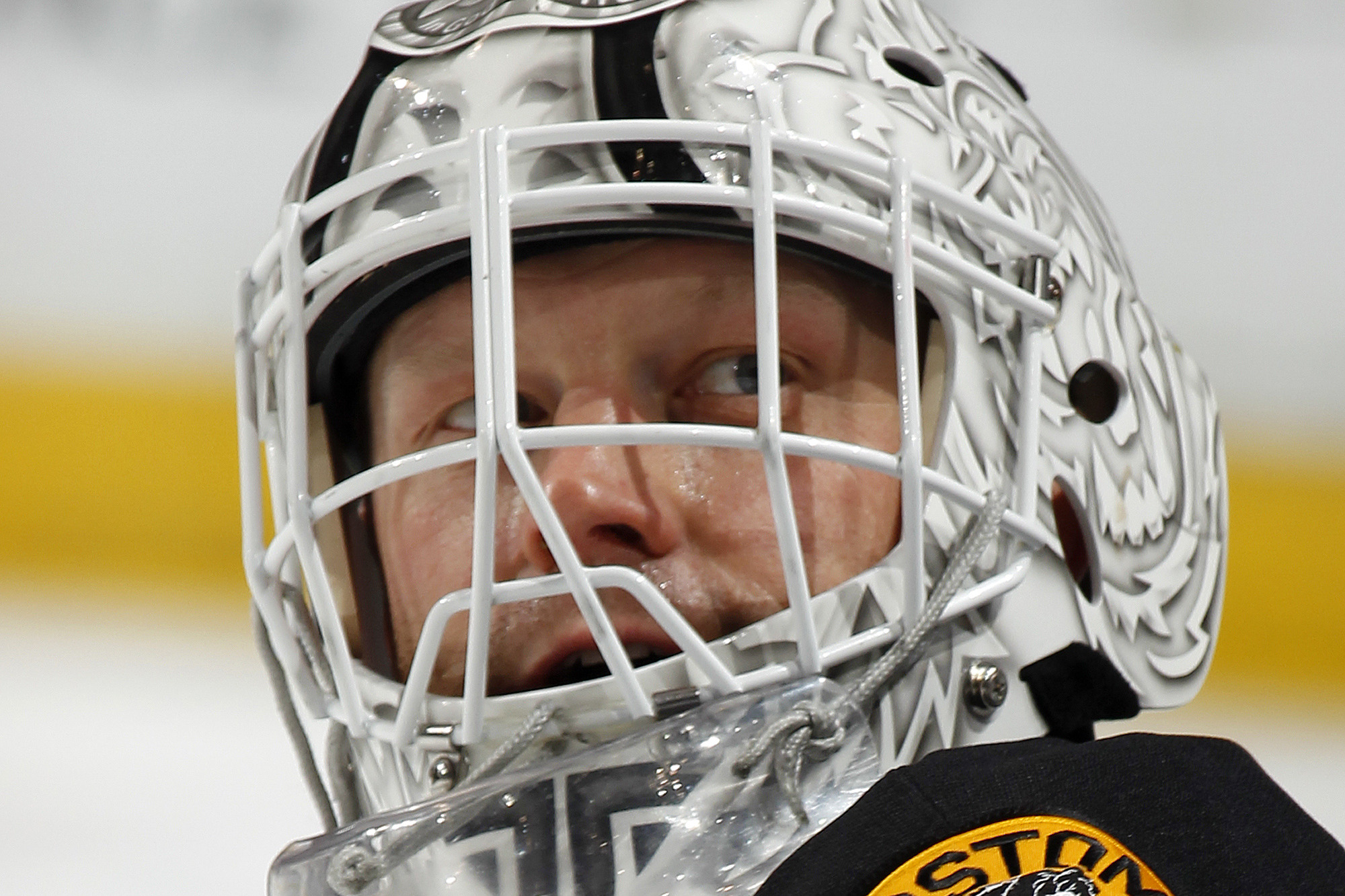 31 Tim Thomas Helmet Stock Photos, High-Res Pictures, and Images - Getty  Images