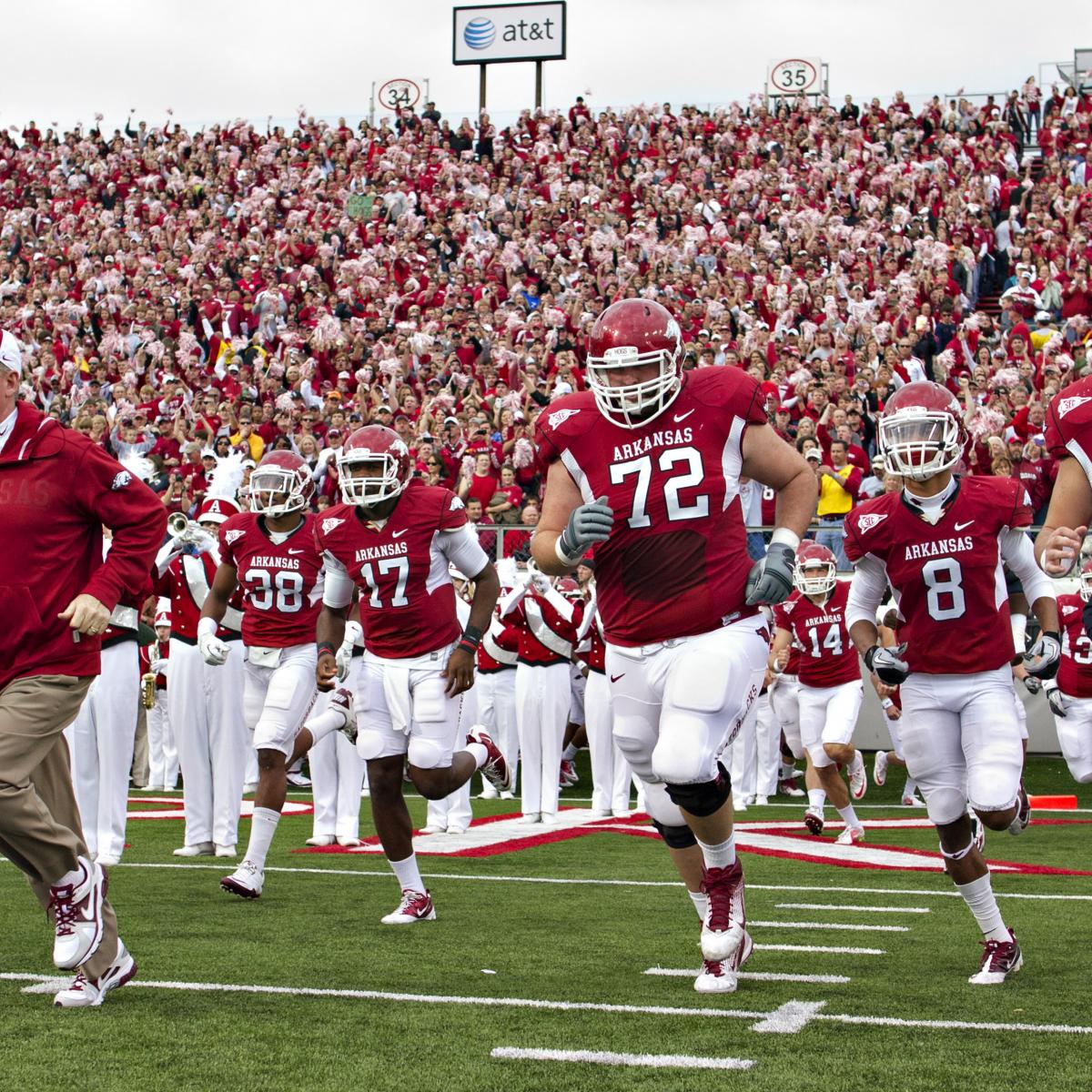 Arkansas Razorback Recruiting Hogs Add Another Verbal Commitment