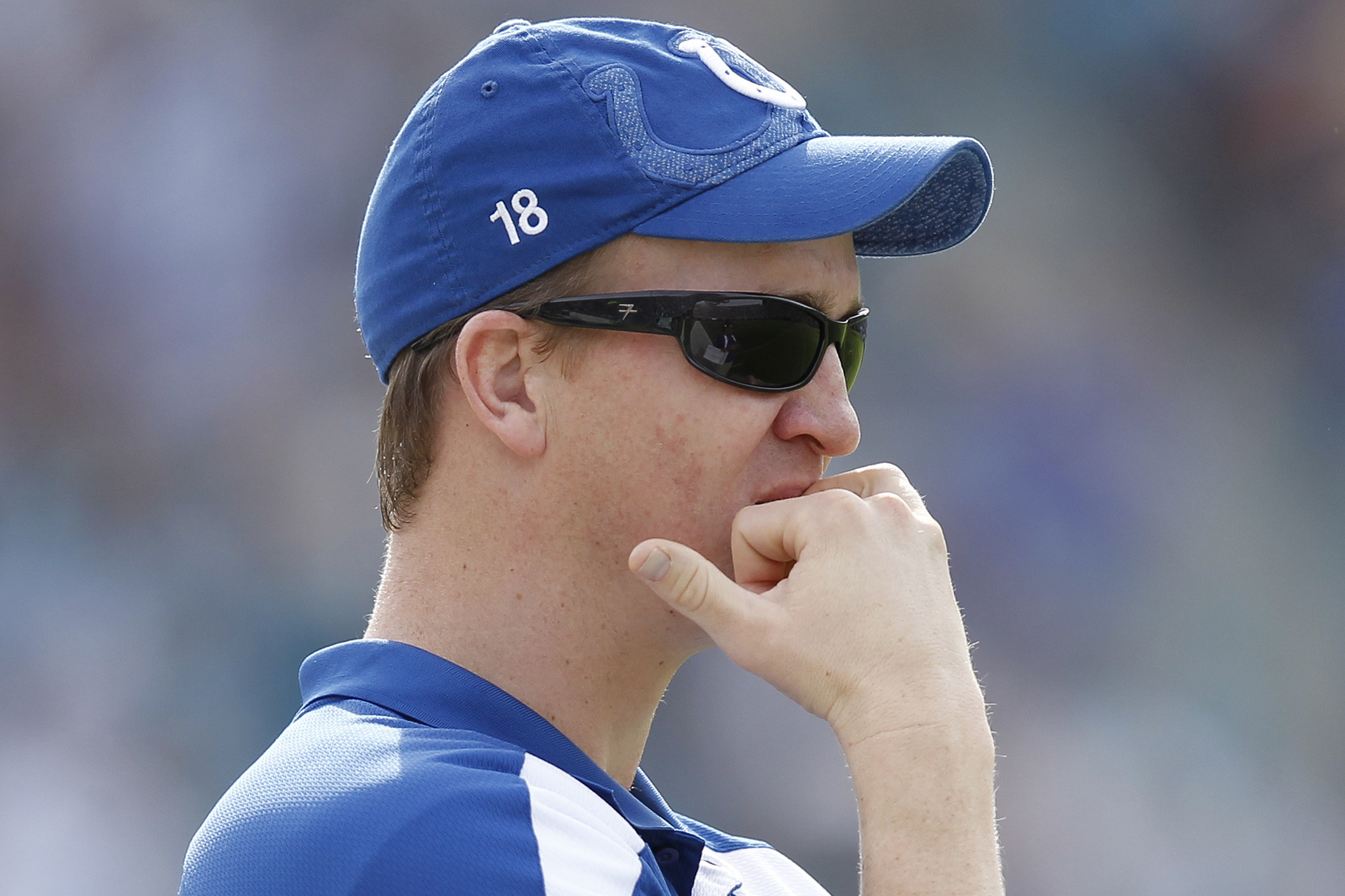 Peyton Manning to Dolphins? Dan Marino Golfs with Manning, Tries to  Convince Quarterback to Sign with Miami