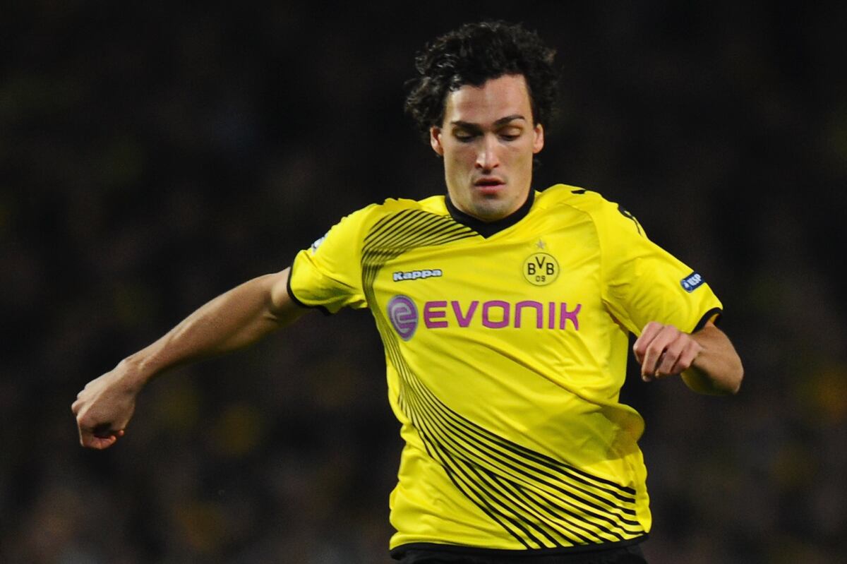 Manchester United Transfer Rumors: Mats Hummels Is a Perfect Deadline