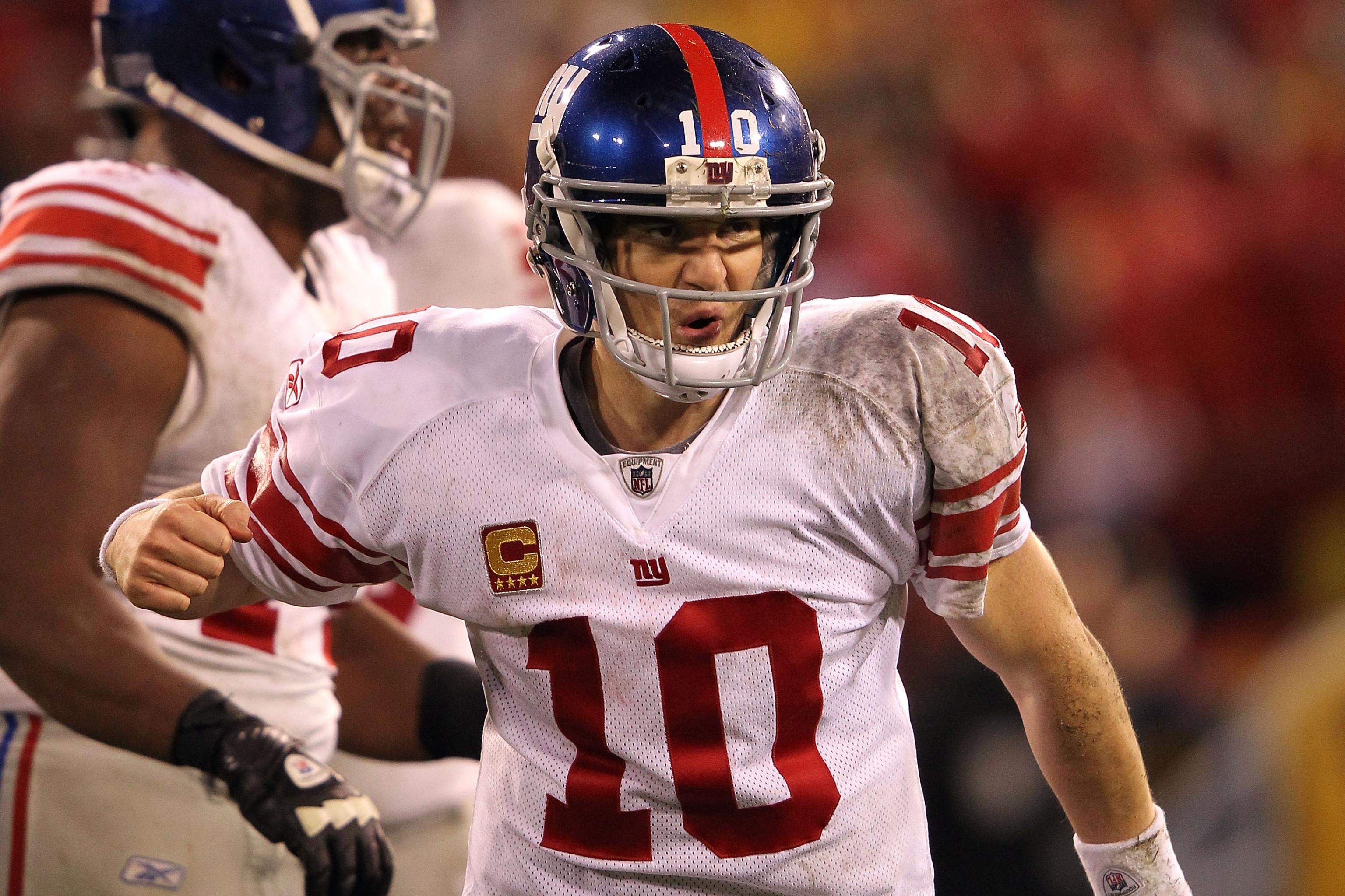 Eli Manning Shows No Emotion While Family Celebrates Broncos