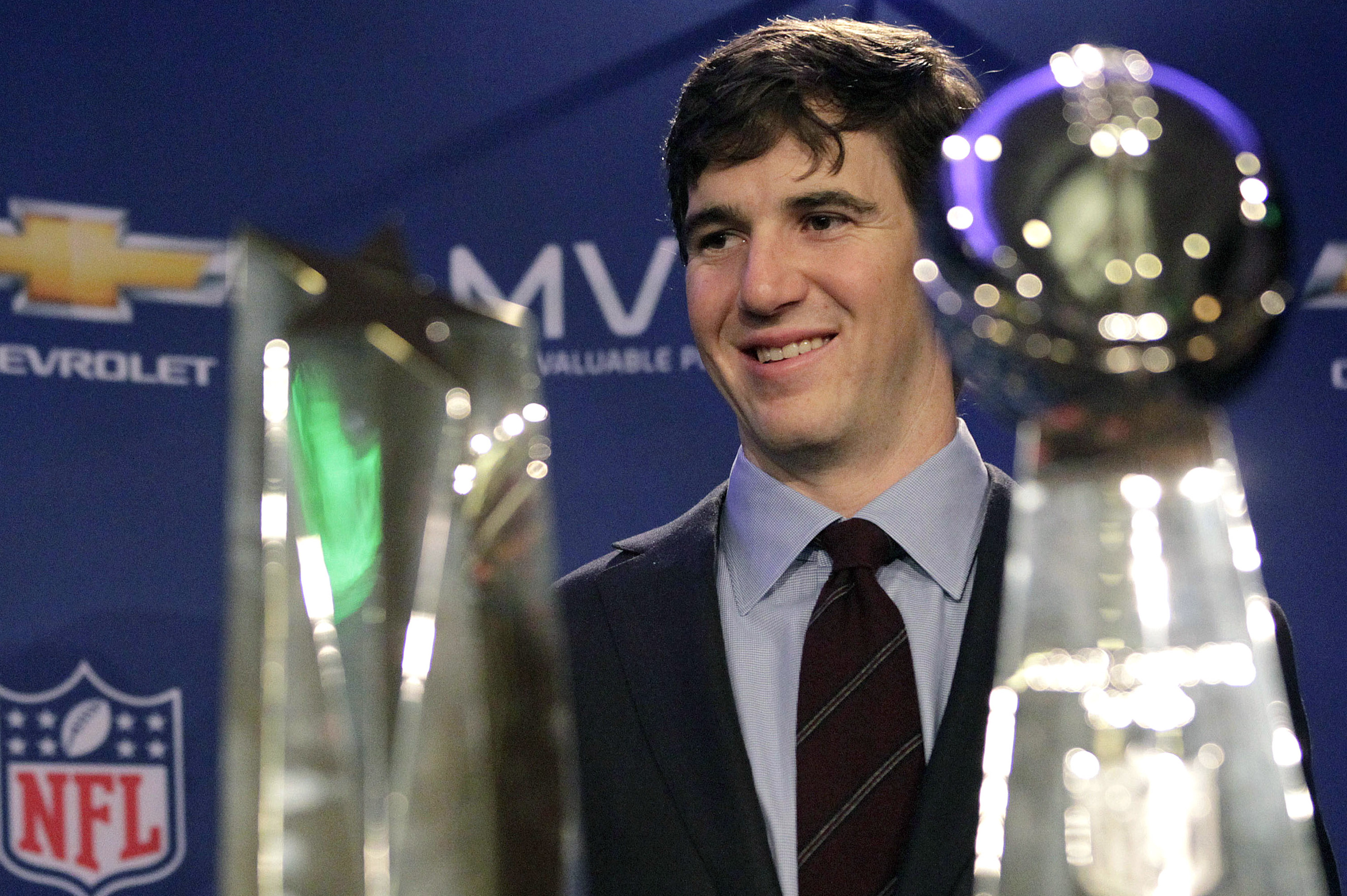 2-Time Super Bowl MVP Eli Manning Goes Hilariously Undercover For College  Tryout