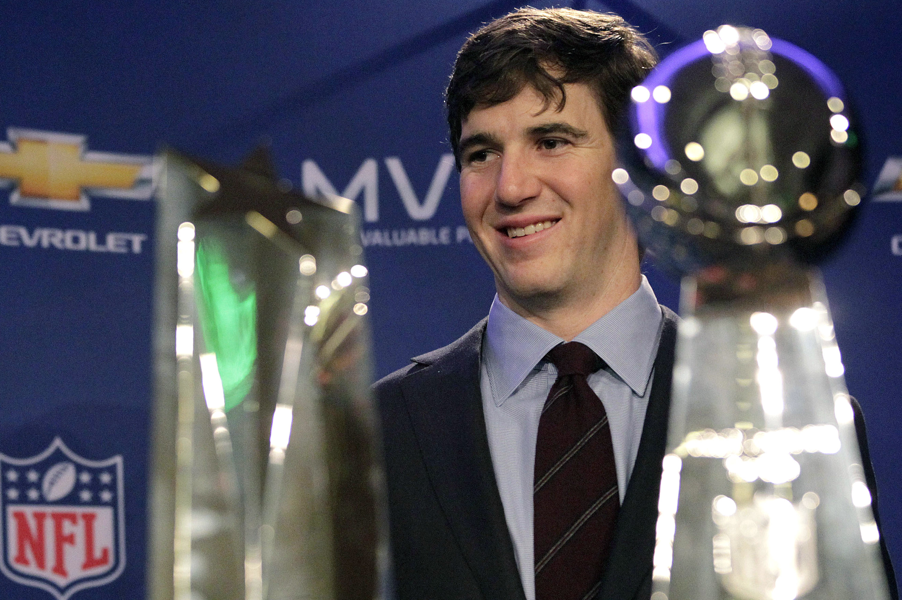 EoF Time Machine: Eli Manning looks a lot like his old man (on the field) 