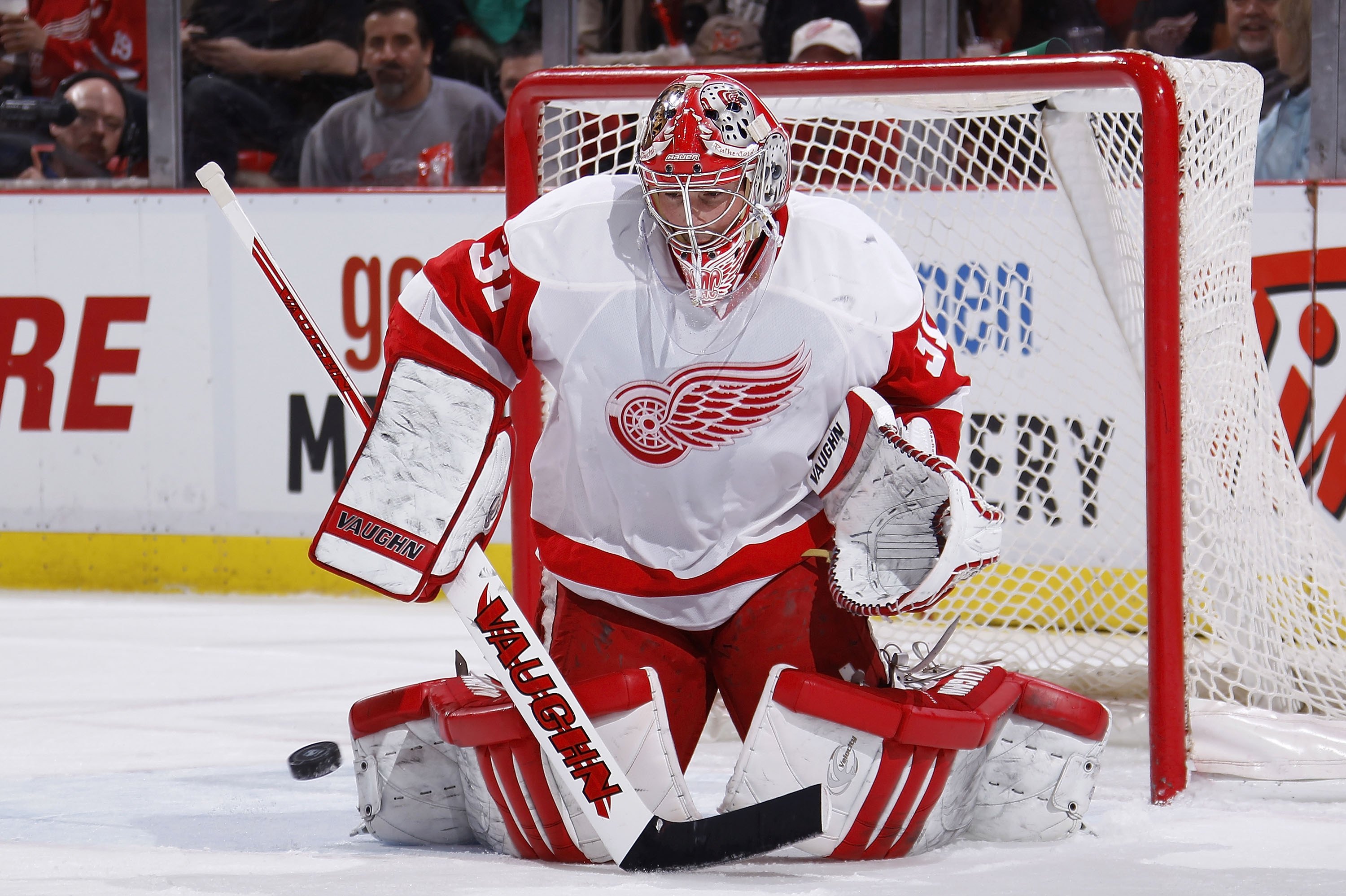 Detroit Red Wings: 5 Reasons to Not Panic About Jimmy Howard's Broken  Finger, News, Scores, Highlights, Stats, and Rumors